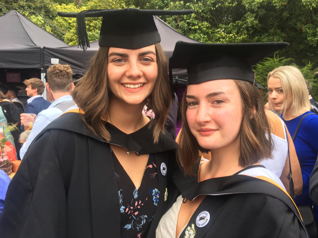 graduates 3.png
