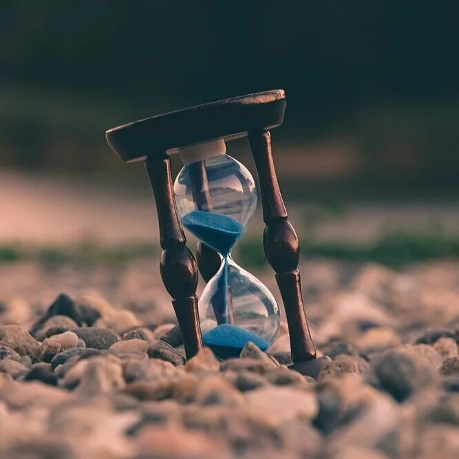 5 Ways To Waste Your Time Successfully (The Writer’s Edition)