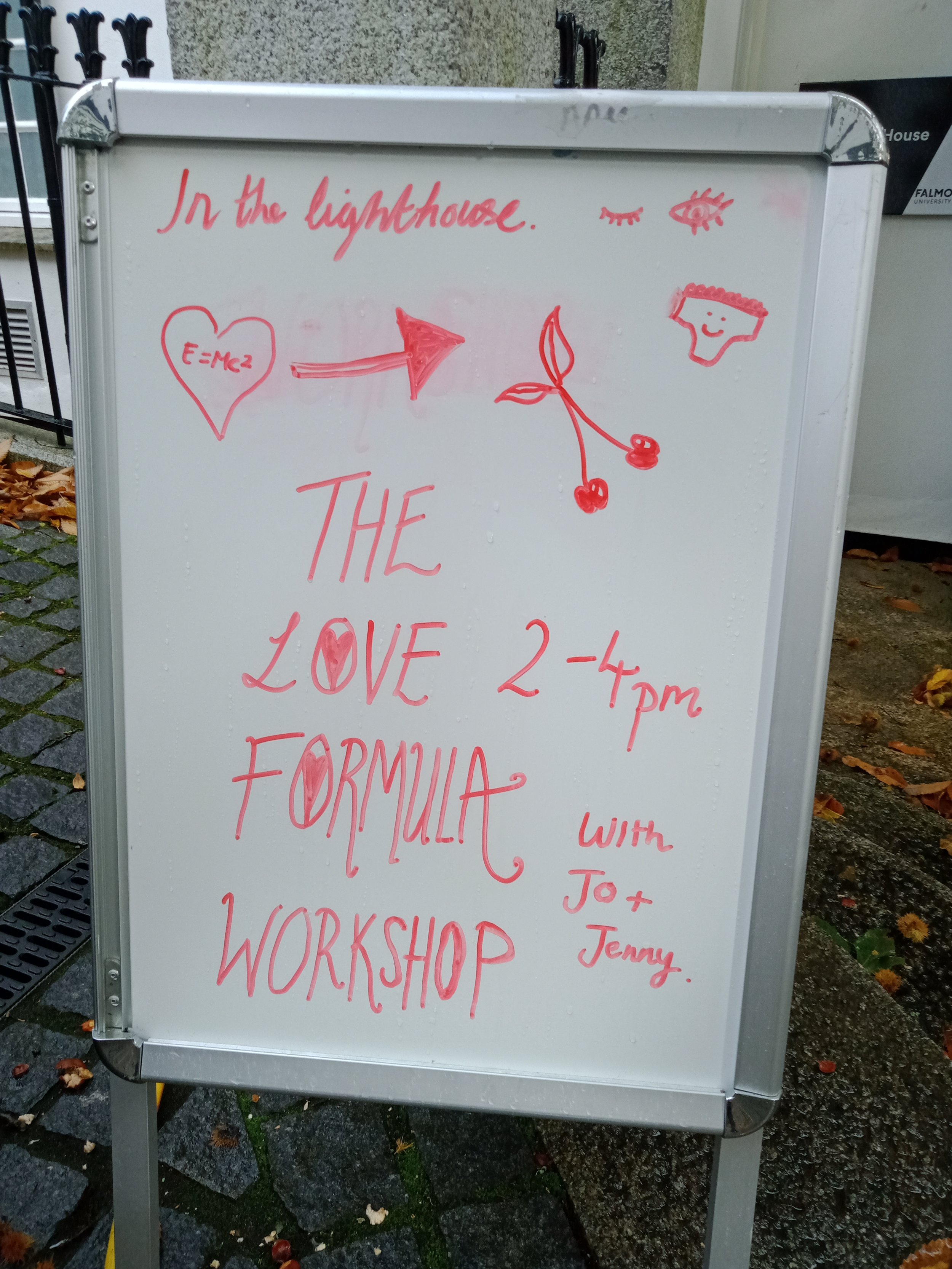  “It’s not all about shouting WILLIES“ - a suggestive afternoon at Falmouth Book Festival&nbsp;