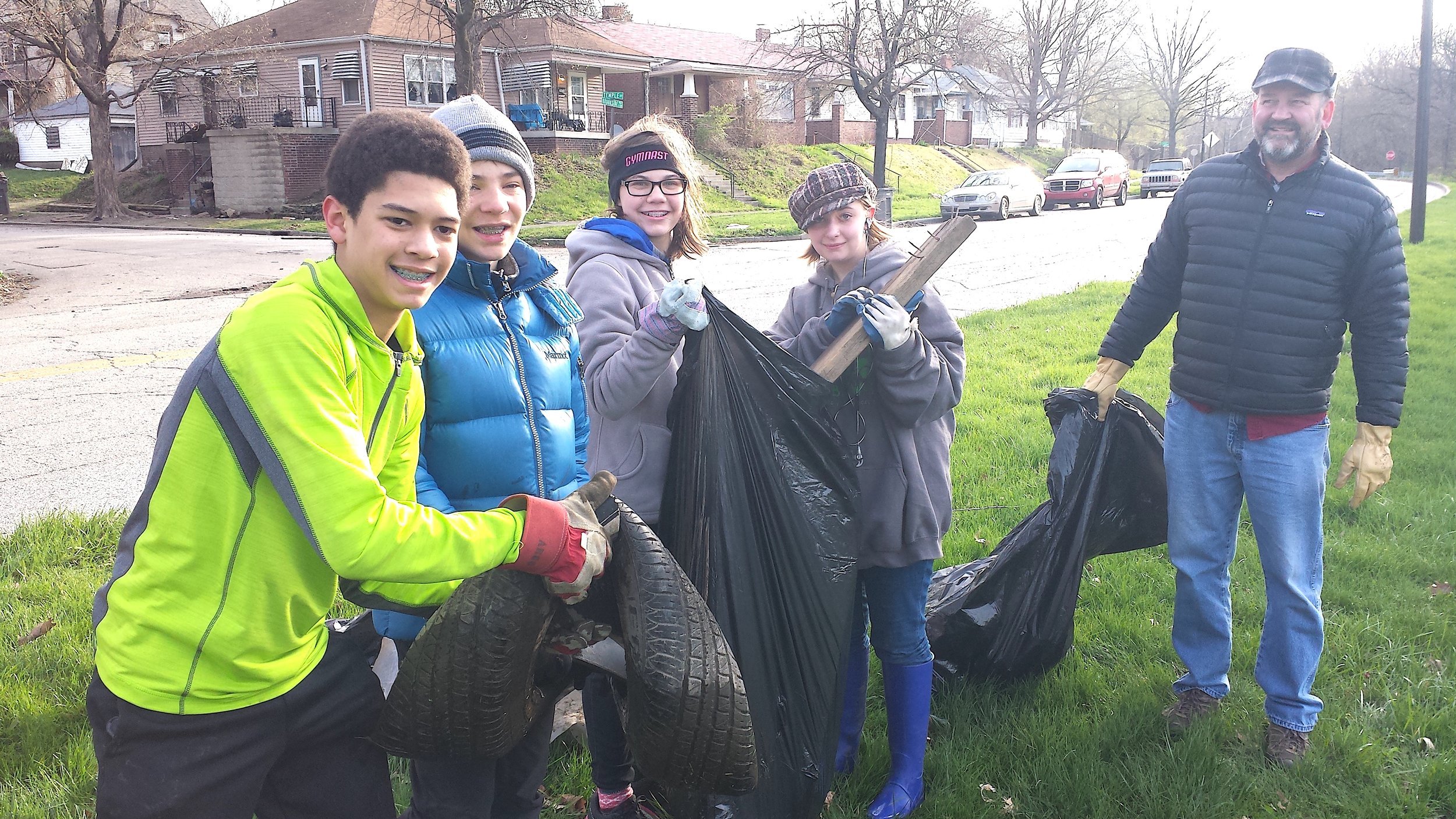 Gabe, Miles, Abby and Lucy, from CFI #2, with Don Miller from Indy Parks