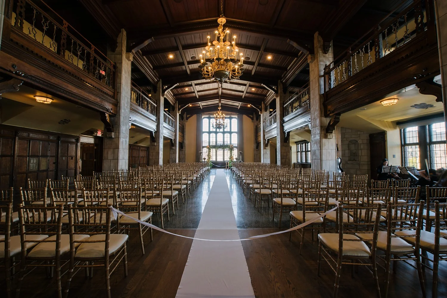 Tudor-arms-hotel-cleveland-wedding_0012.jpg