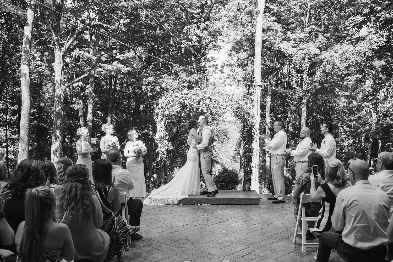 Mohican-Grand-Barn-Wedding_0022.jpg