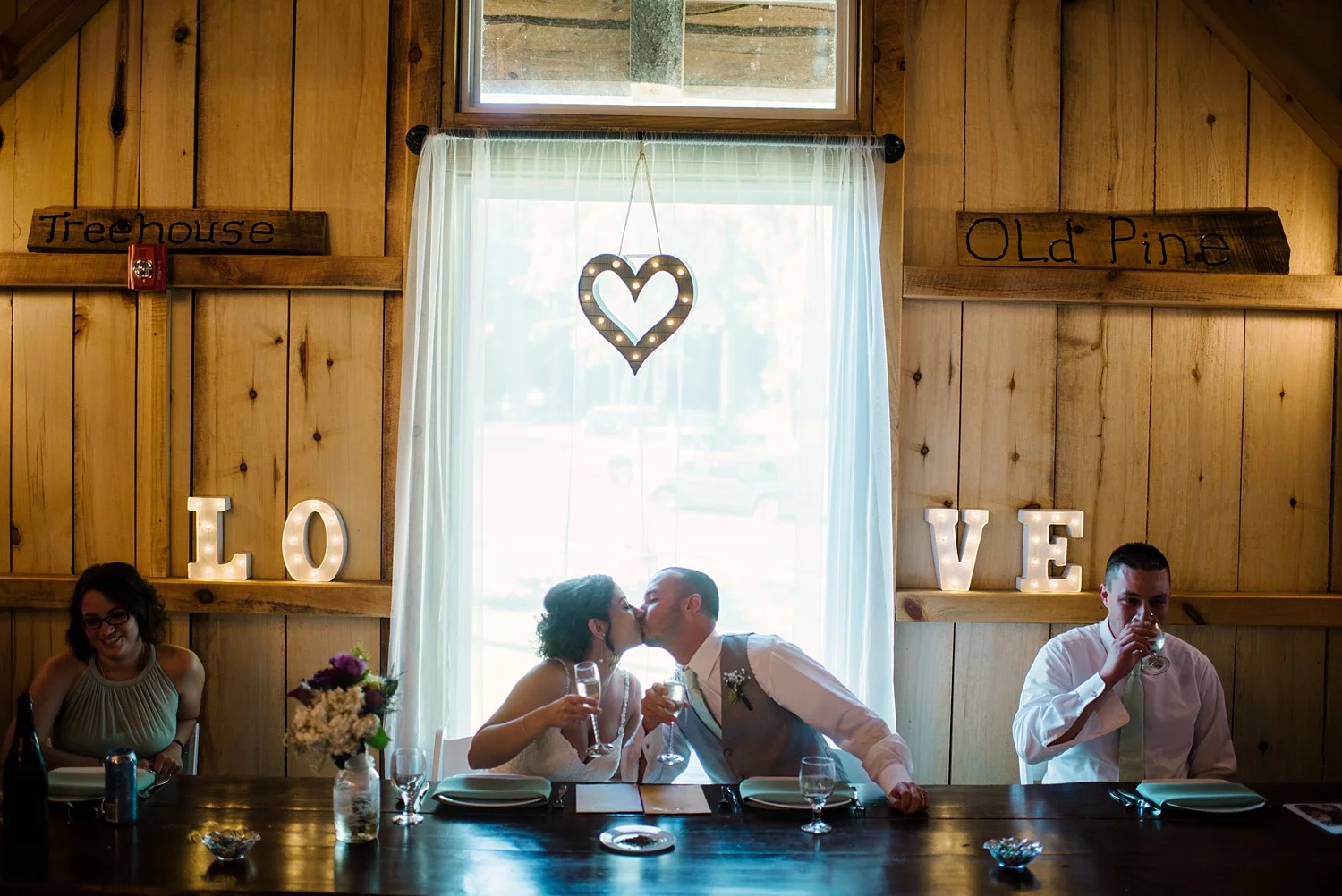 Mohican-Grand-Barn-Wedding_0057.jpg