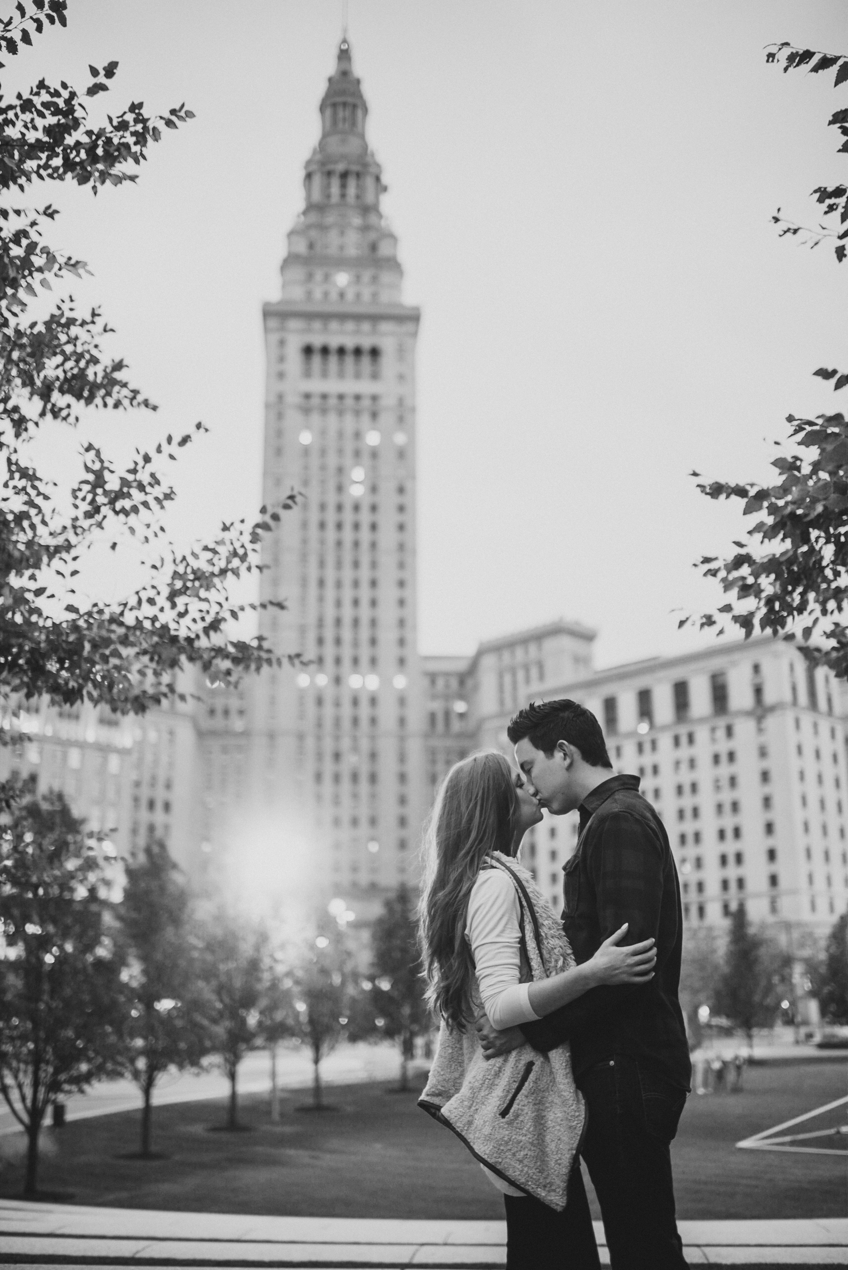 Downtown Cleveland Engagement Session-0025.jpg