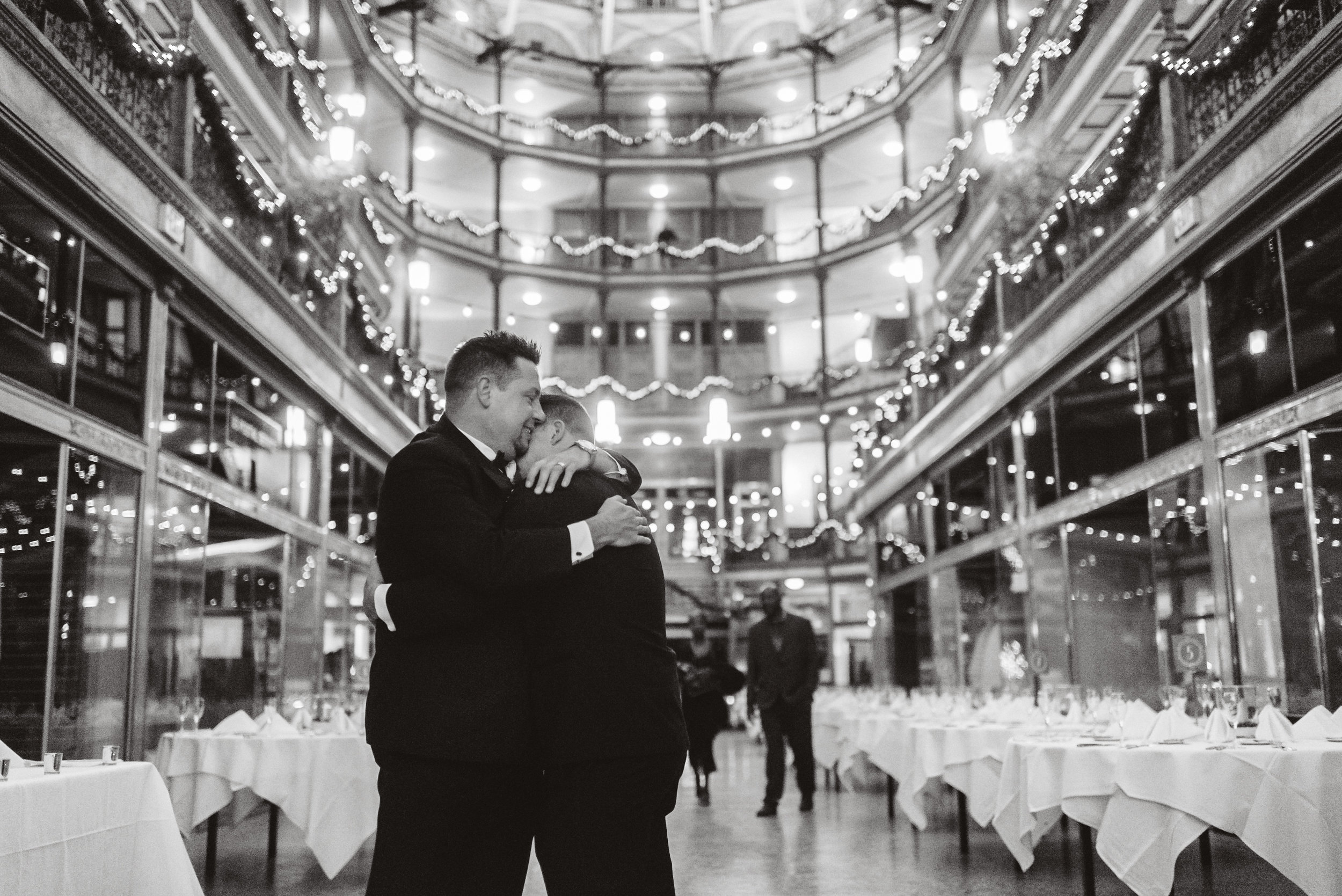 Hyatt arcade wedding-0023.jpg