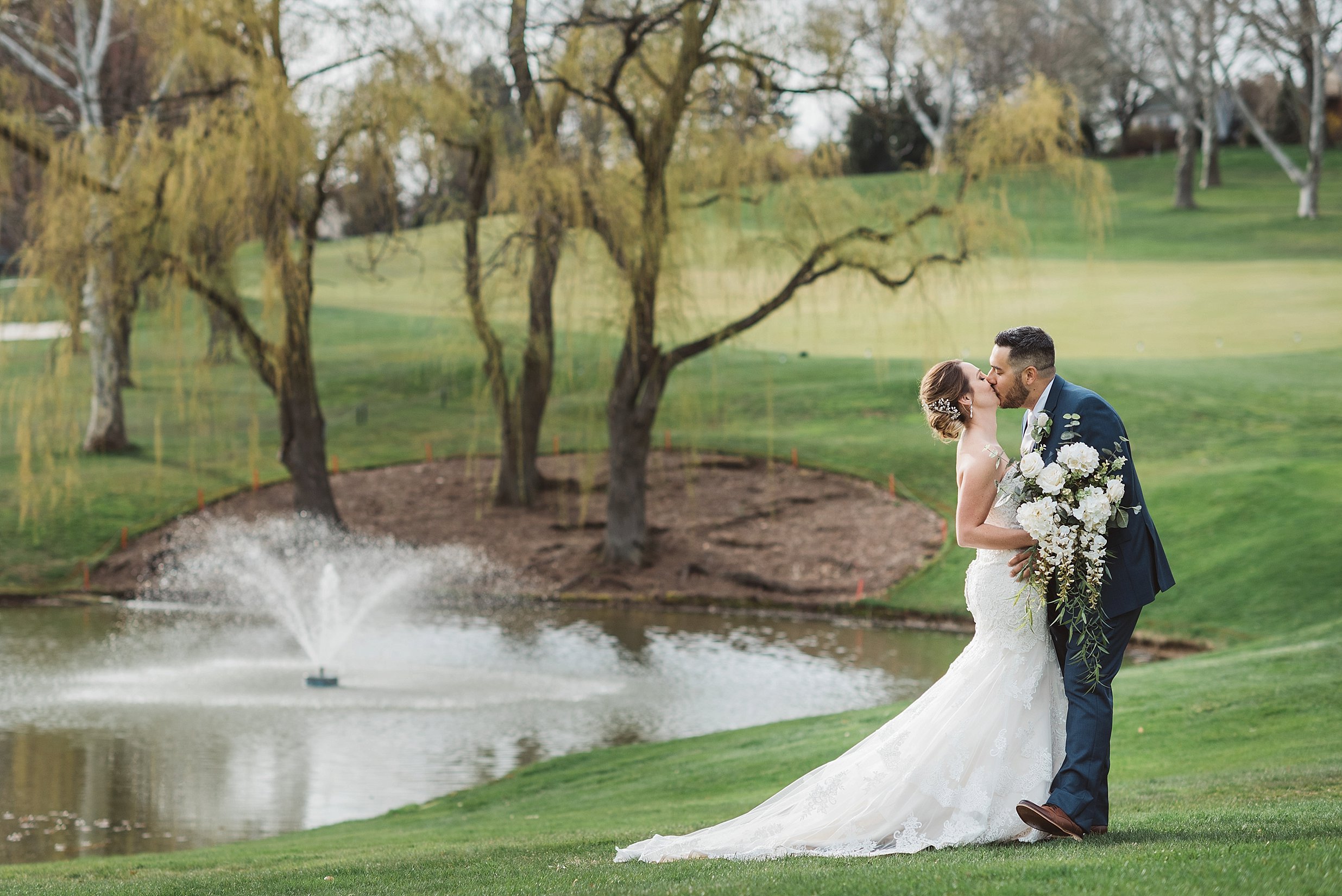 South Hills Country Club Pittsburgh Wedding_0201.jpg