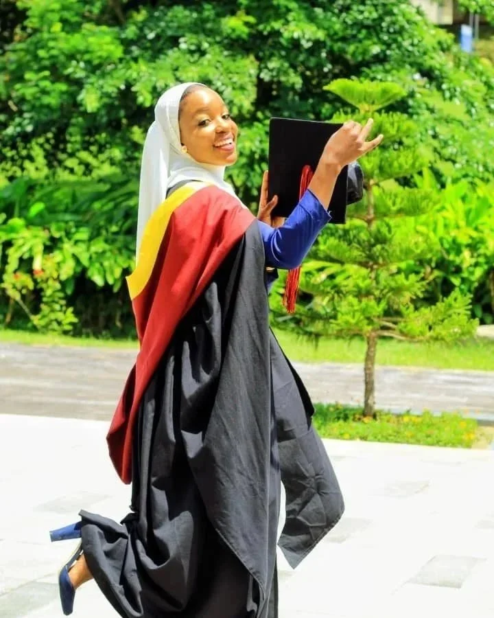 2025.11.19_ZAITUNI AT HER UNIVERSITY GRADUATION - 2.jpg