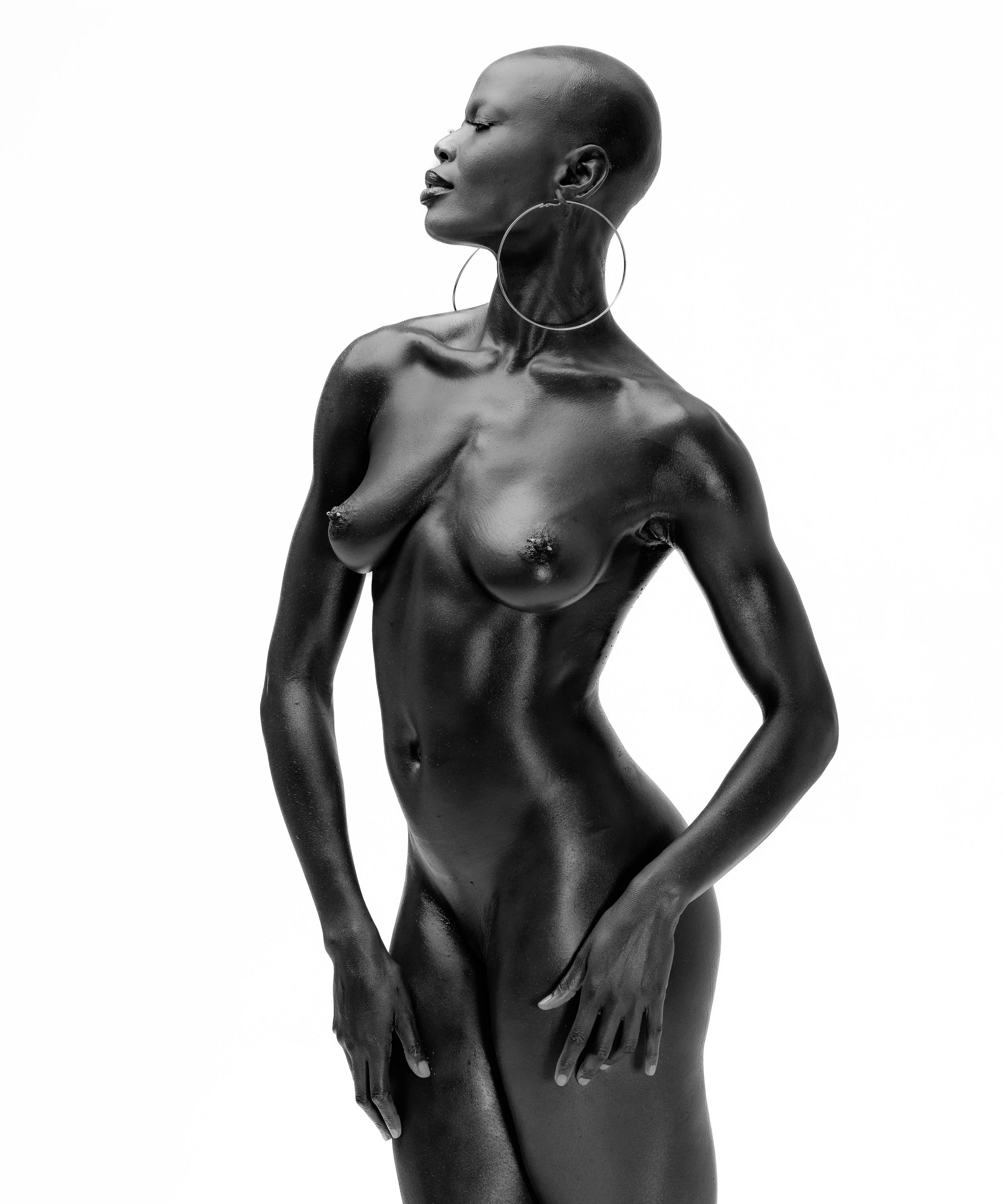 Obiani hoops standing redo++bw crop++.jpg