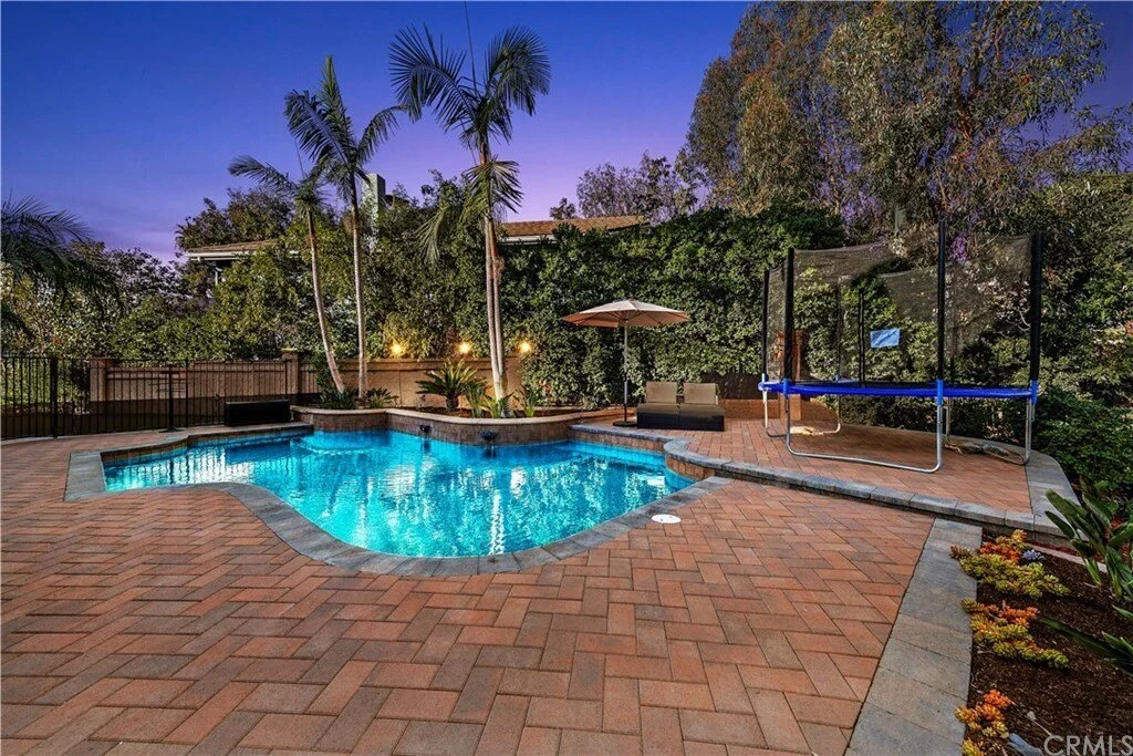 24742 Avondale Dr.jpg