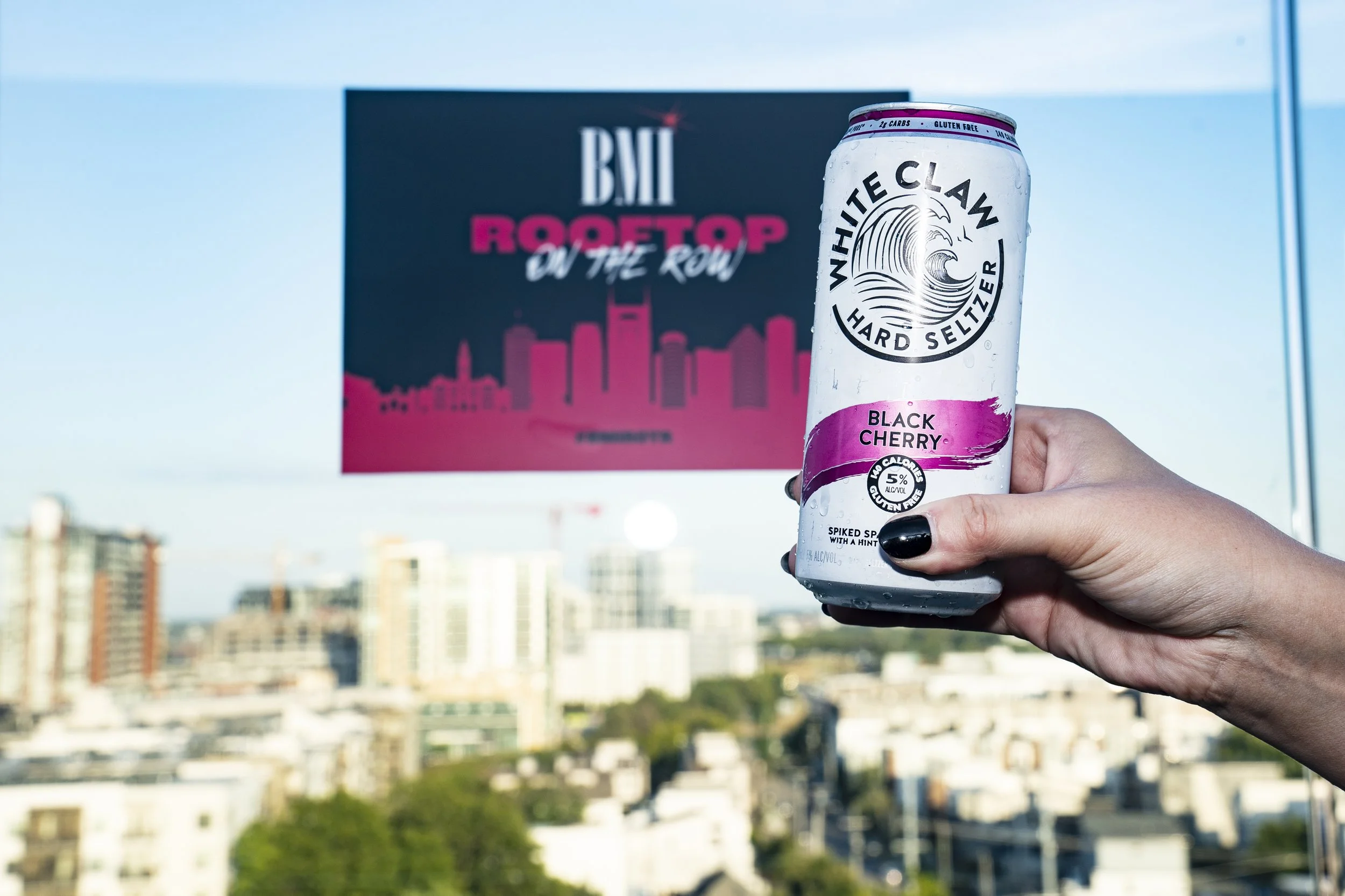 WhiteClaw_RTOTR_EG207484.jpg