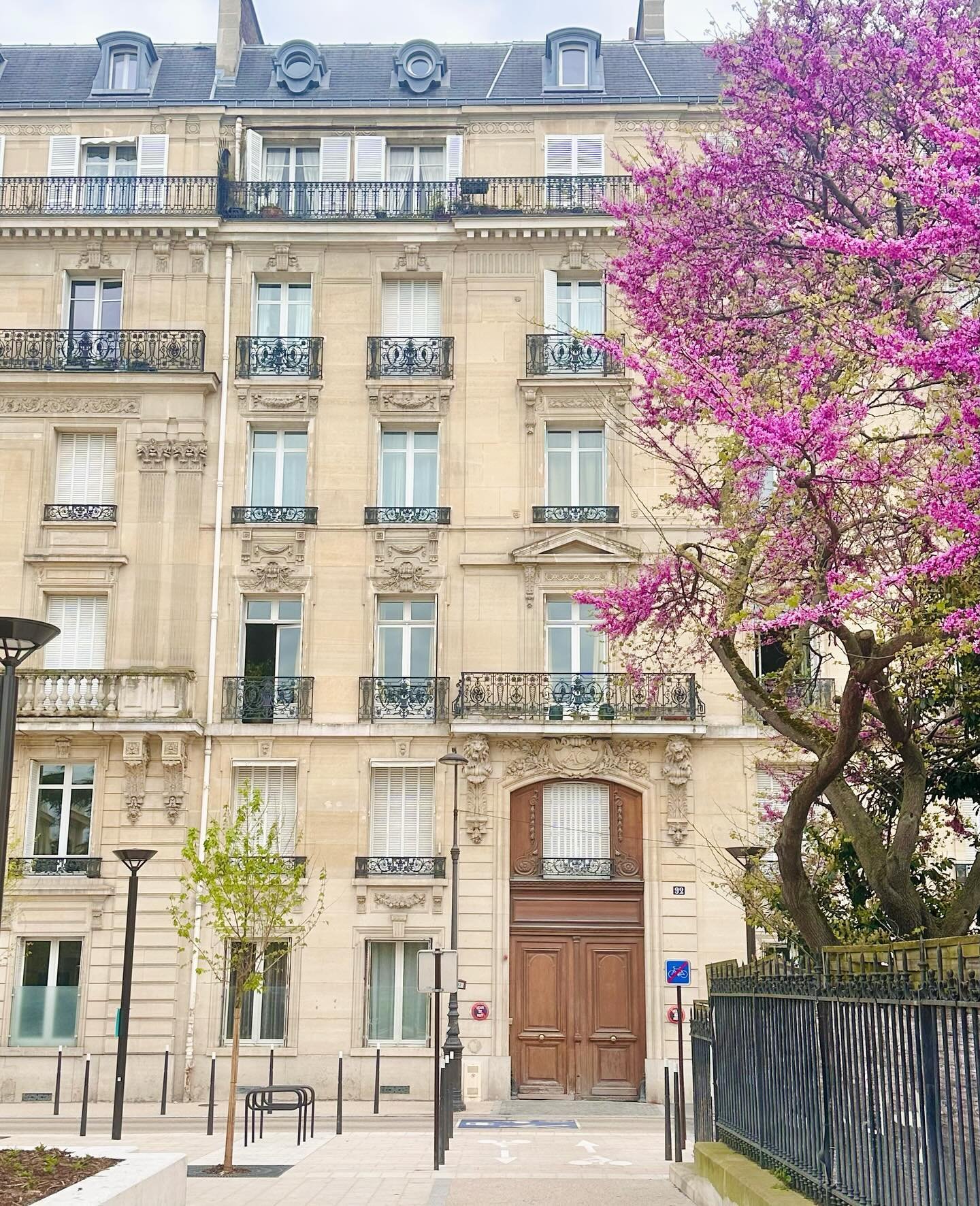 Collection of moments 💖 2nd week of April In Paris. #travelblogger #parisfrance #springinparis
