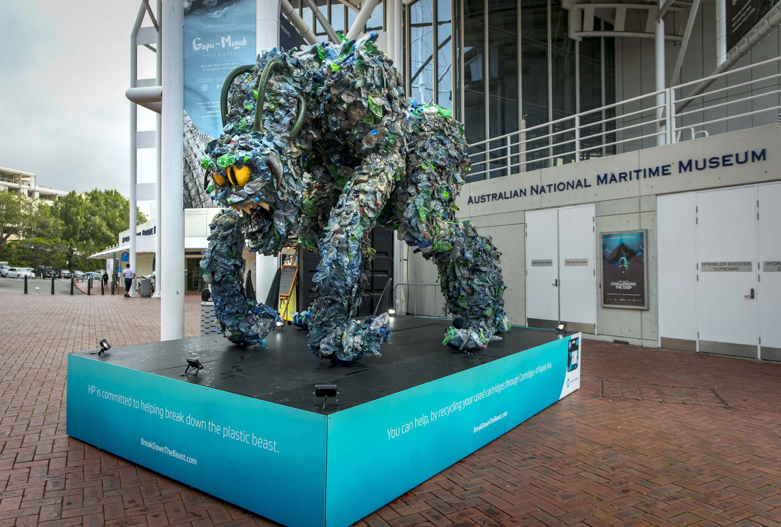 HP Plastic Monster 5757.jpg