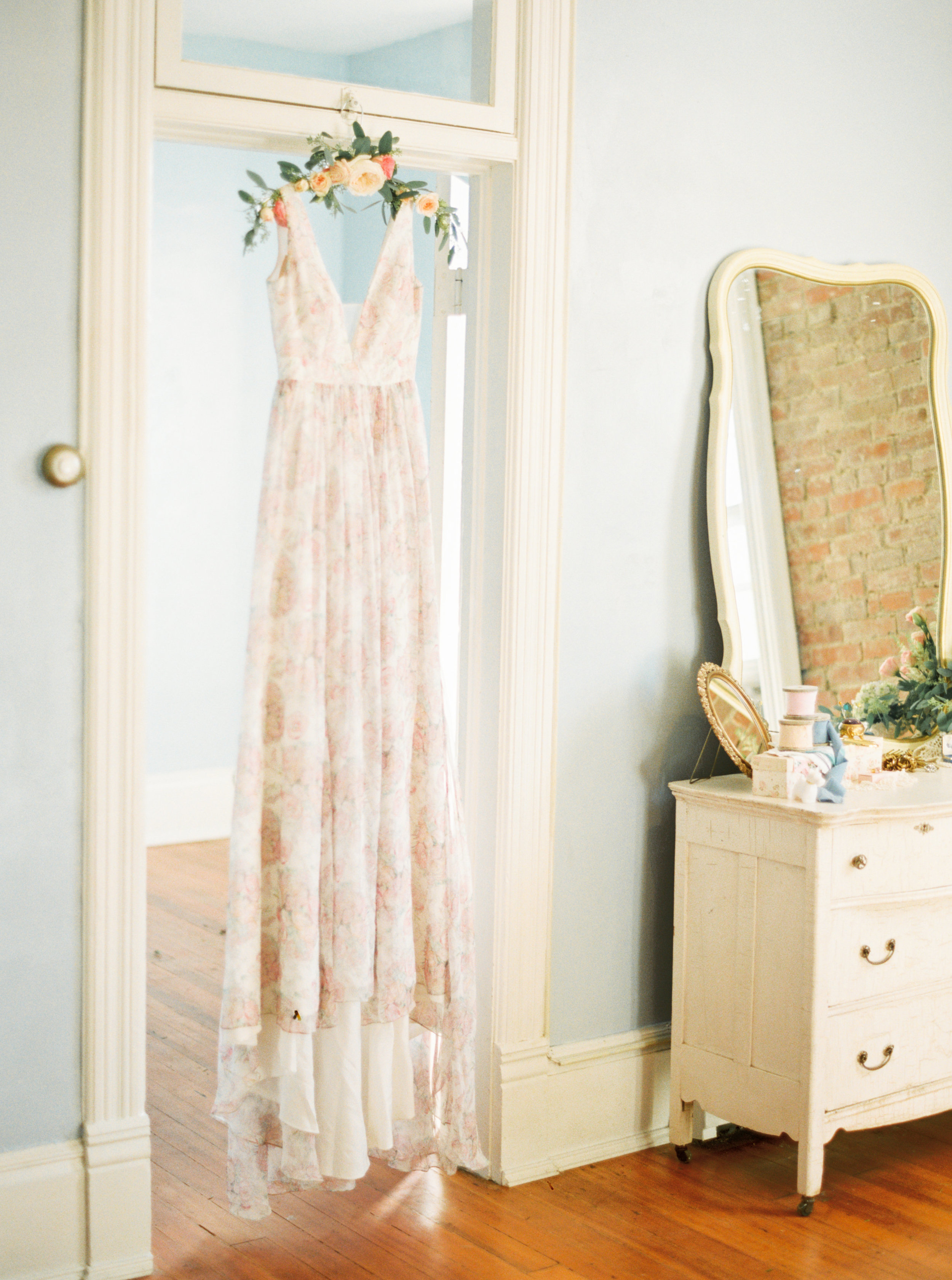 Sydney + Brian Styled Shoot (Film)-42.jpg