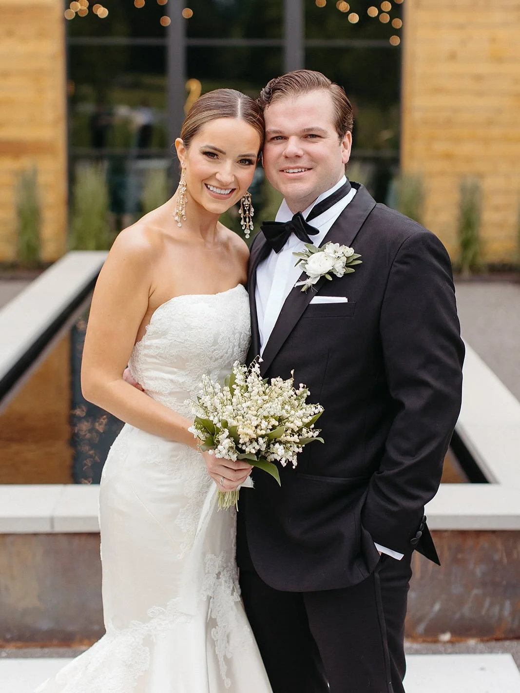 The bouquet carried by royals, Anna Shea and Selena! Lily the Valley will always be a favorite. Timeless, romantic and beautifully fragrant! 
.
.

Venue: @southalltn
Coordination: @kelseyraedesigns + @courtrheath
Photo: @gipephotography
Tuxedo: @theb