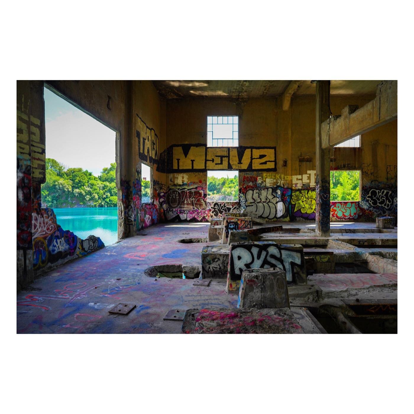 Yesterday&rsquo;s where the hell am I now scout moment. #hudsonvalley #locationscouting #graffitiart