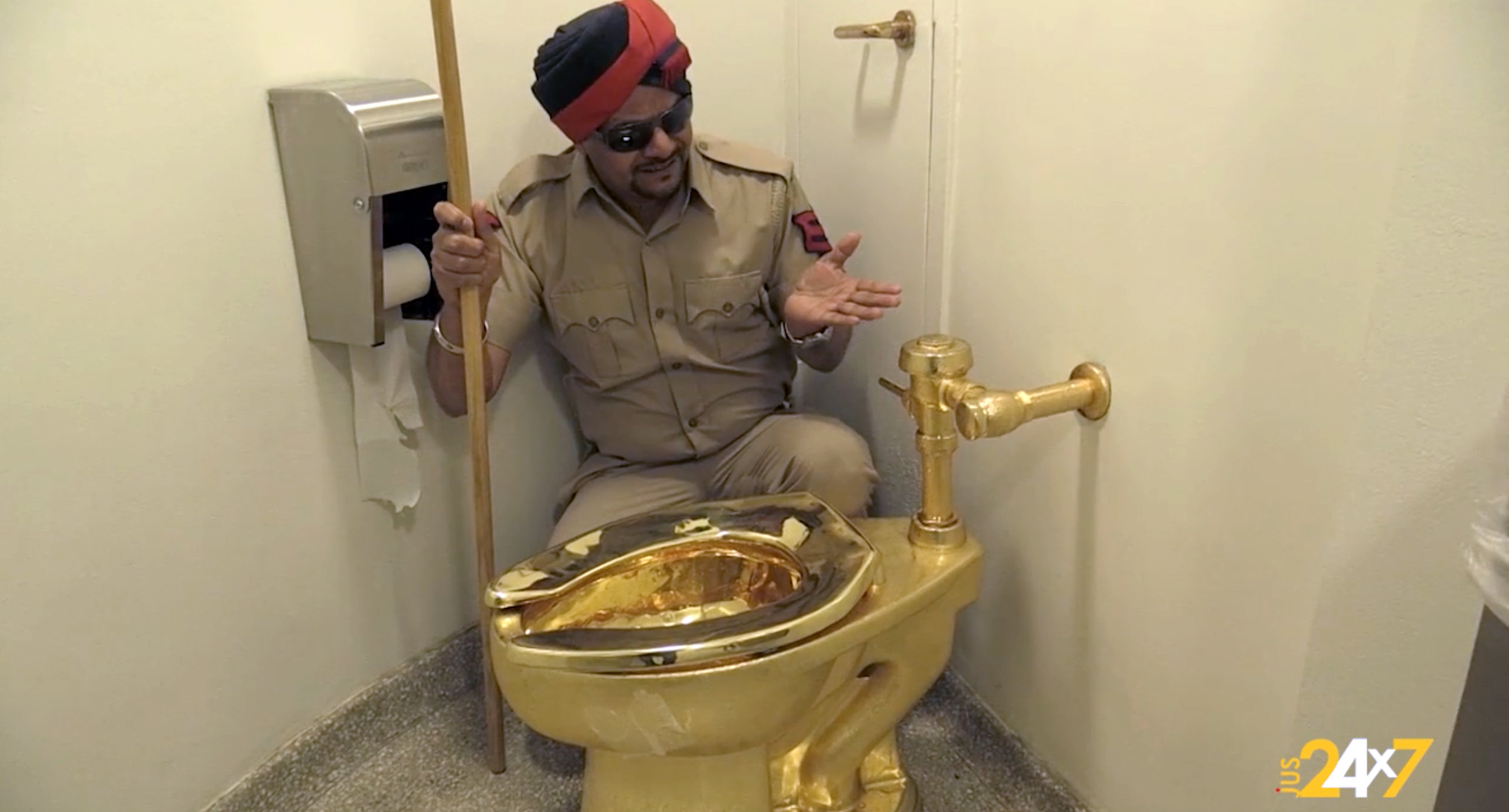 bikar-and-toilet.jpg