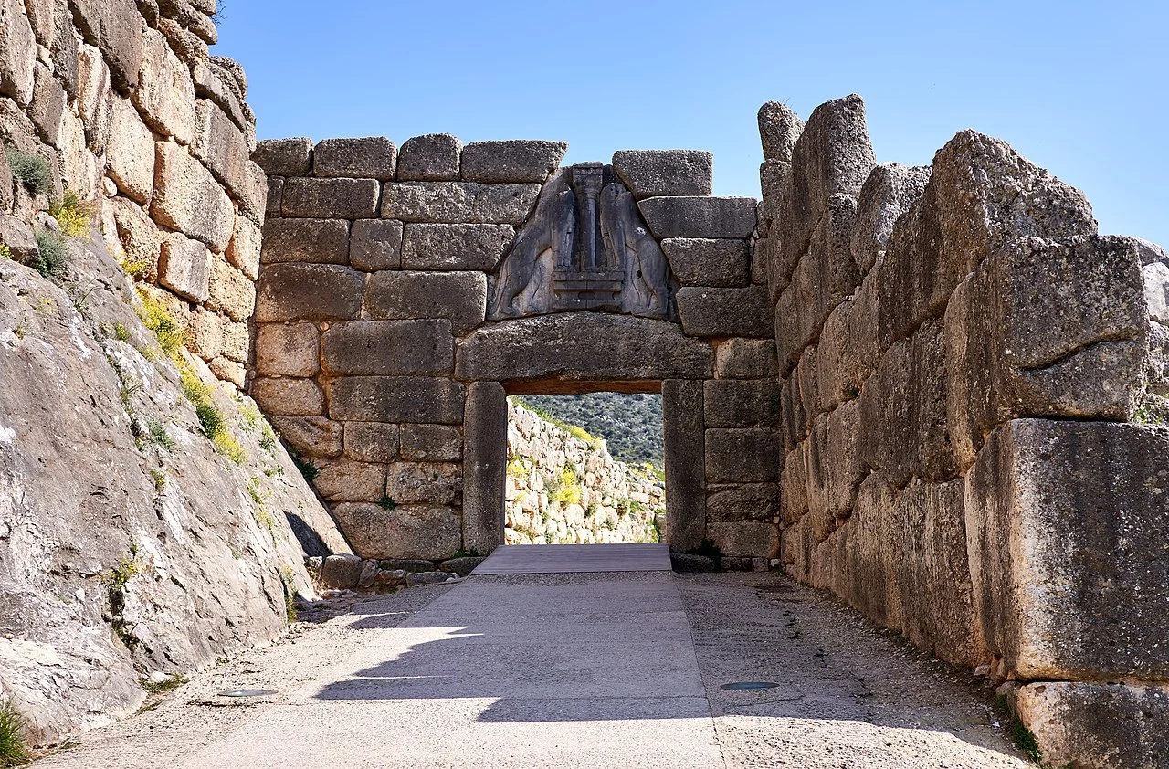 Mycenae and Naphlio Out of the Ordinary • Walk through history and myth in the archaeological site of Mycenae, with its legendary Lion Gate and the Tomb of Agamemnon, a 3,500 years-old megalithic monument. • Visit the charming seaside port of Nafplio, the first capital of modern Greece, with its soaring castle walls, old houses and picturesque narrow streets • Admire some of Nafplio's best artisans, including potters and weavers, work their crafts in the traditional fashion, explaining as they create • Have a traditional Greek lunch made of local specialties at one of Nafplio’s trendiest tavernas Tour Time: Approximately 11 hours Group Size: Available as a private tour or small group up to of 8 people