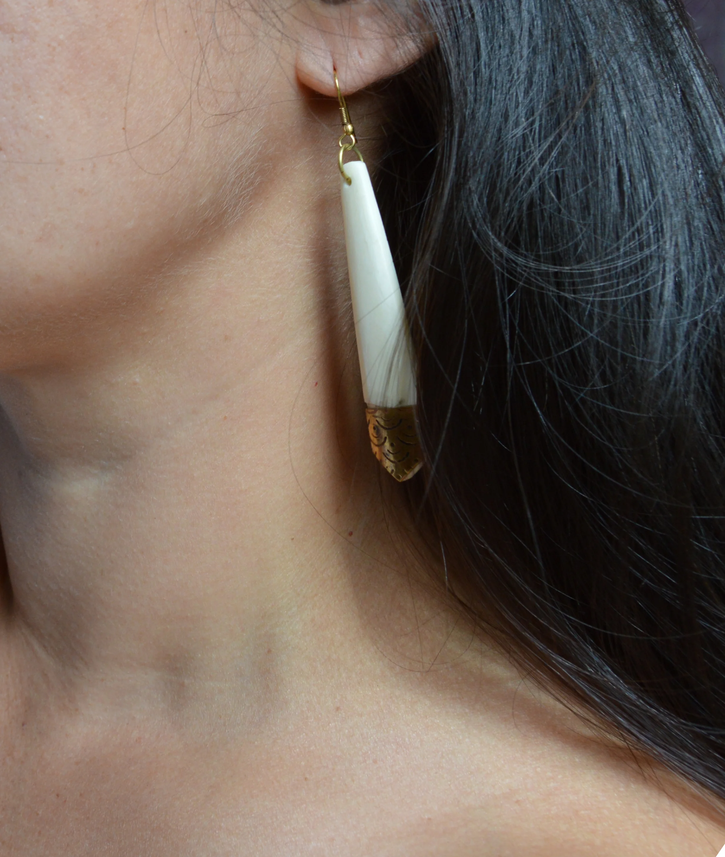 ANIKA TAPERED EARRINGS