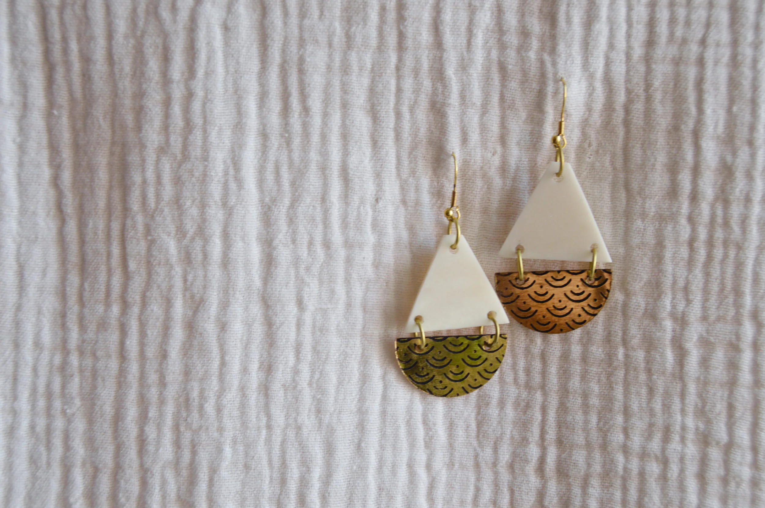 ANIKA TEARDROP EARRINGS