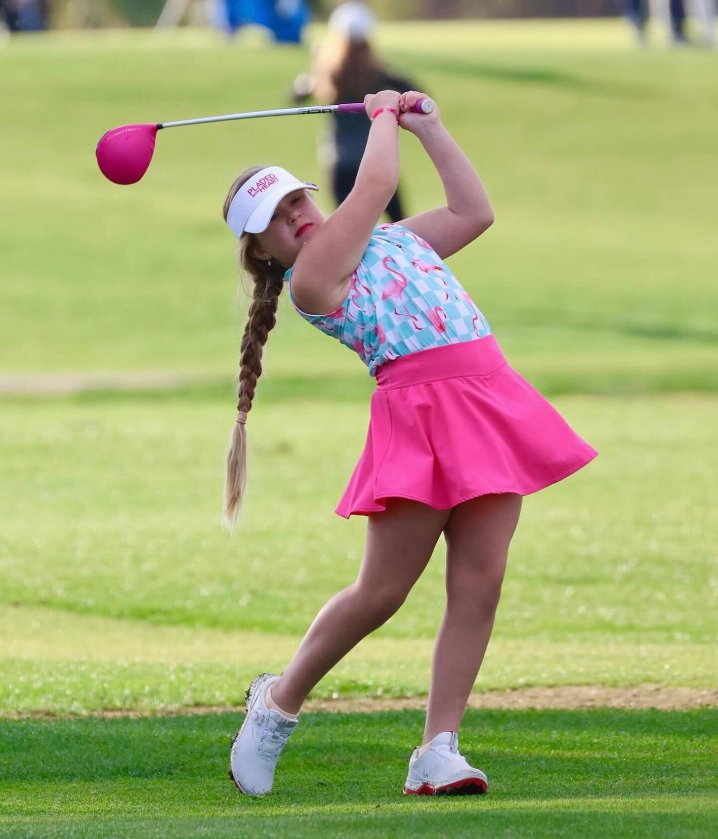 All PINK everything!!!😍🩷💕Even down to the lipstick💄💋 and we&rsquo;re here for it 1000% !!✨ #golfgirl #playwithheart #prettyinpink
