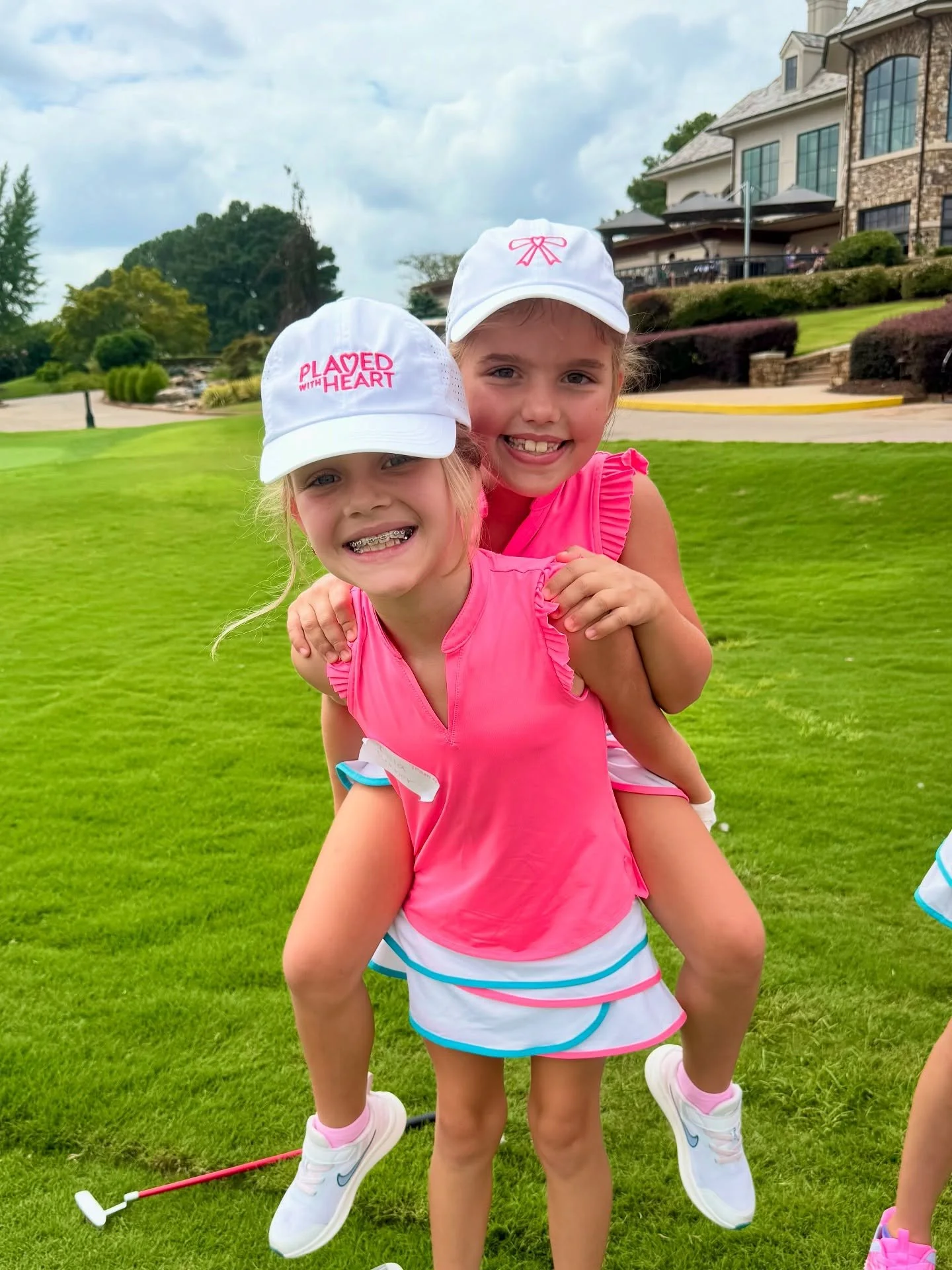 Saturdays are for the #golfgirls 💓⛳️🎀

#girlsgolf #johnscreek #georgiagolf #juniorgolf #summergolf