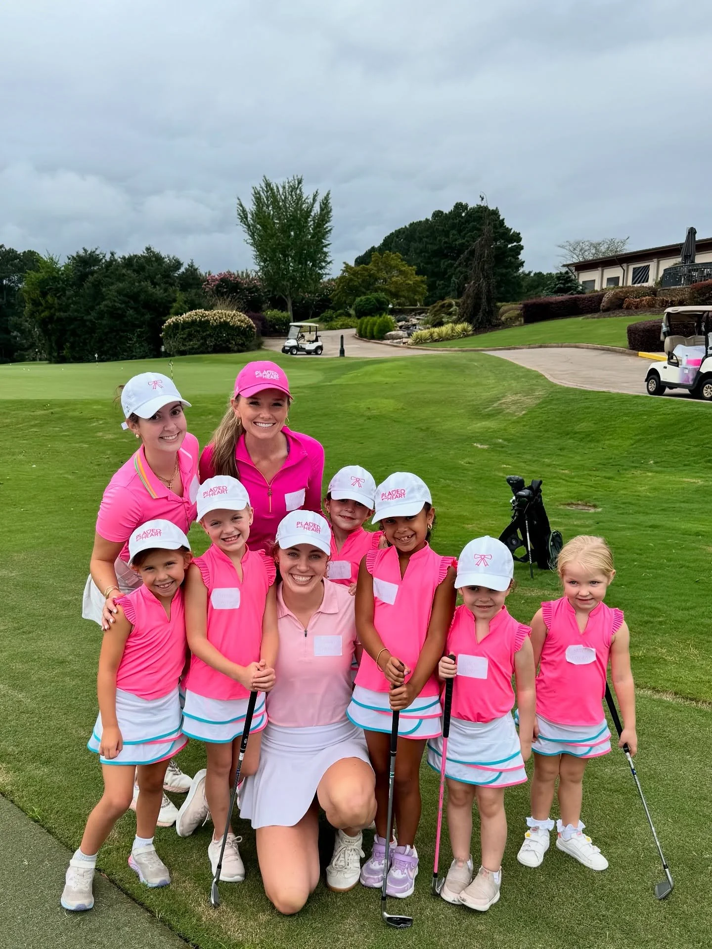 Tee Time with our #golfgirl gang💓⛳️