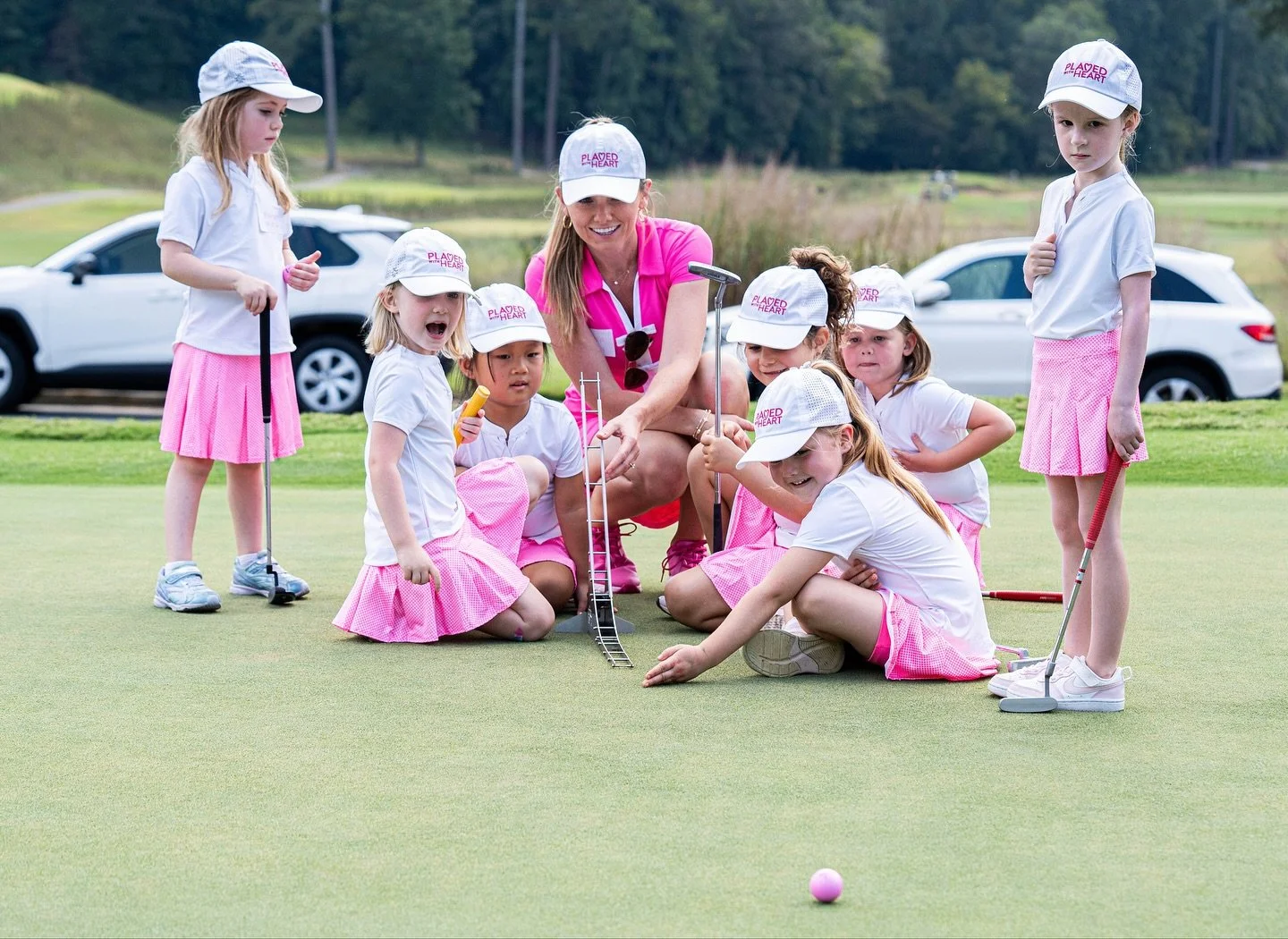 Par-tee on the putting green!⛳️🩷🎀