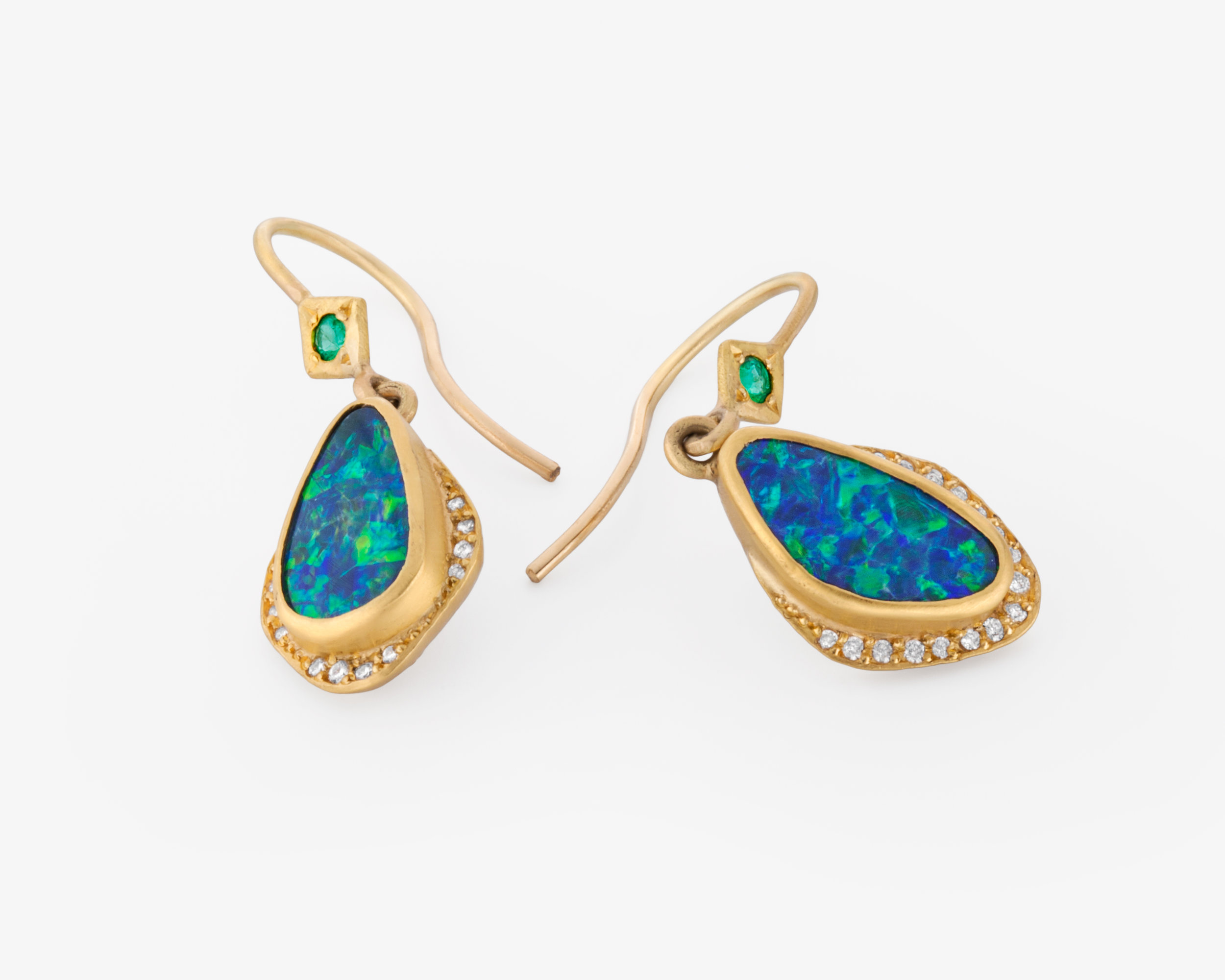HGG_sample_3_earrings_b-as-Smart-Object-1-after.jpg