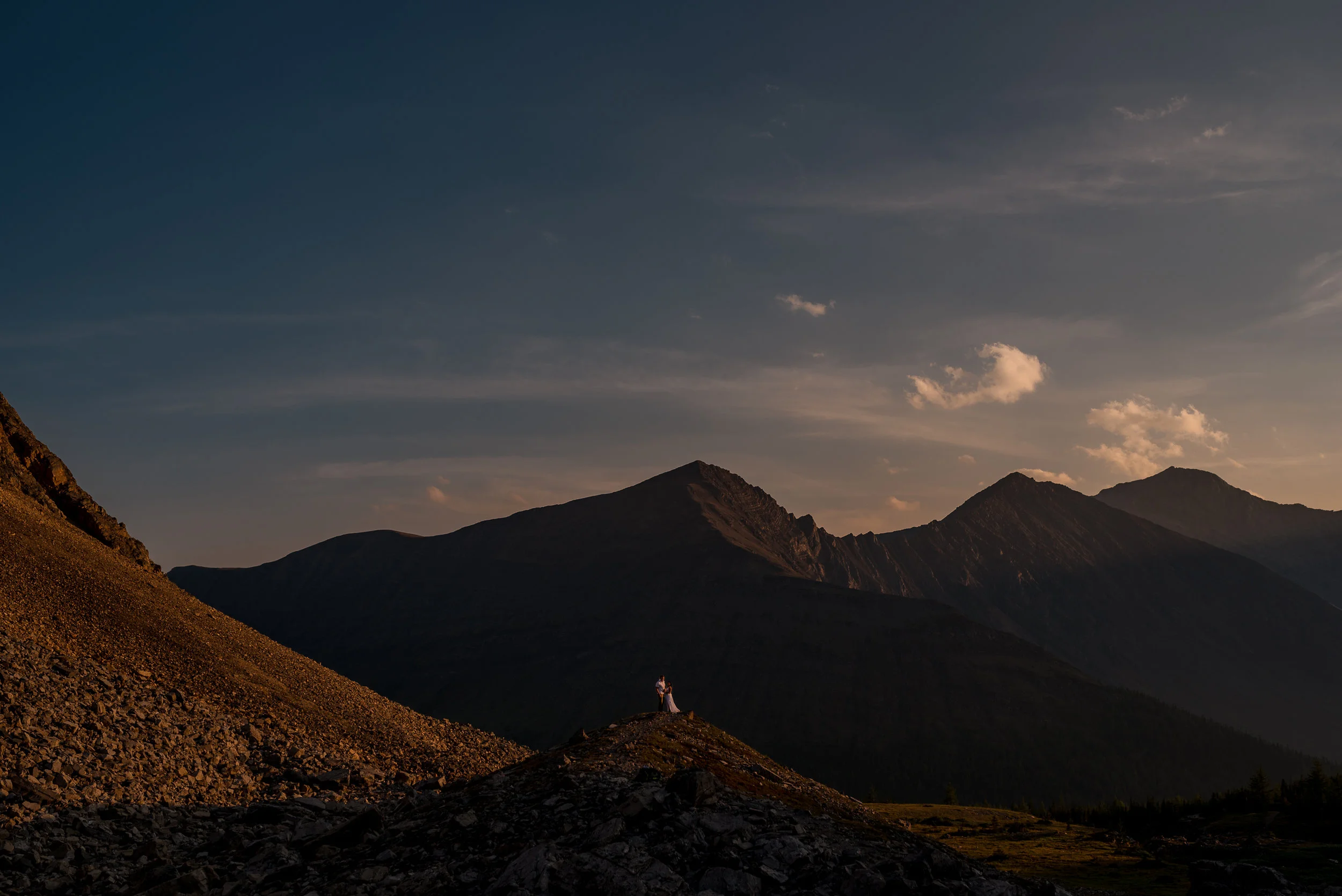 Kananaskis mountain engagement sunset gorgeous couple calgary wedding photographer banff rocky mountain photographer