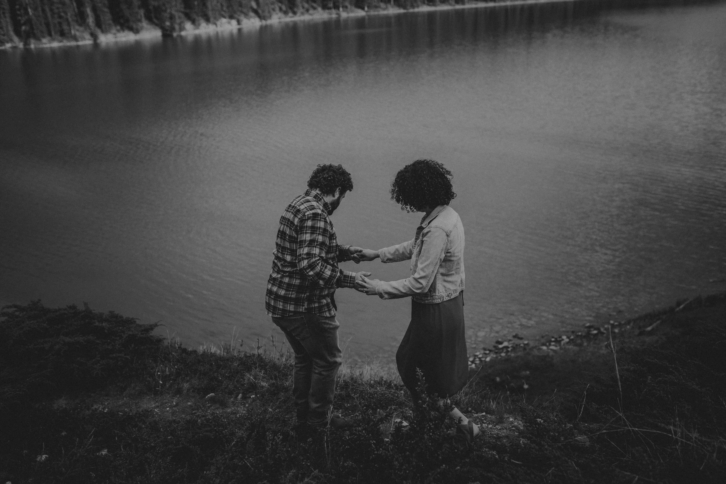Two Jack Lake Banff engagement calgary banff wedding photographer