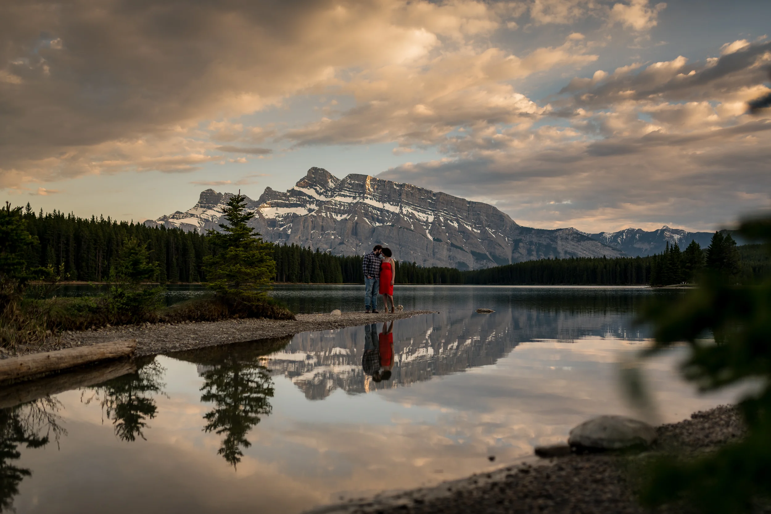 Two Jack Lake Banff engagement calgary banff wedding photographer