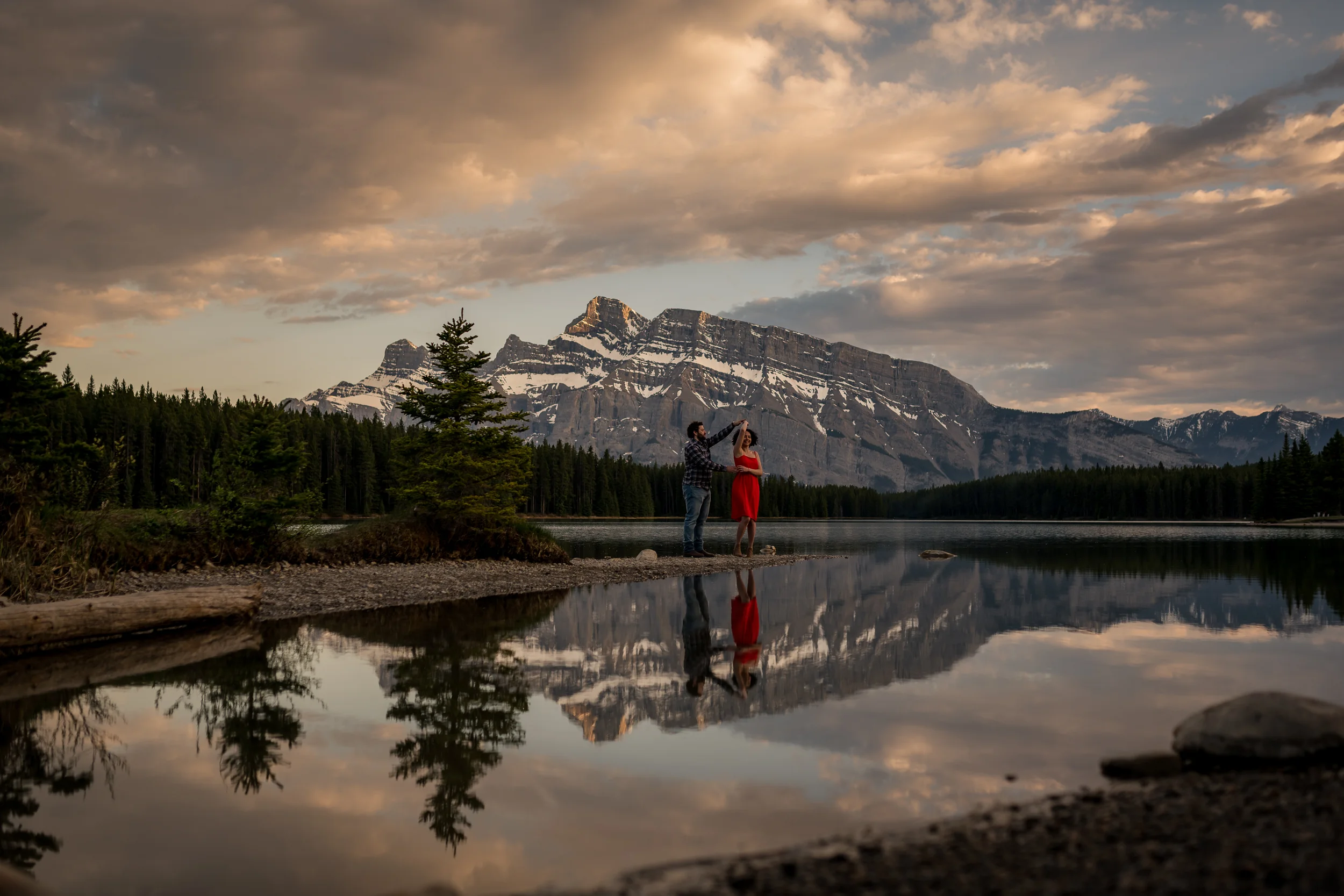 Two Jack Lake Banff engagement calgary banff wedding photographer