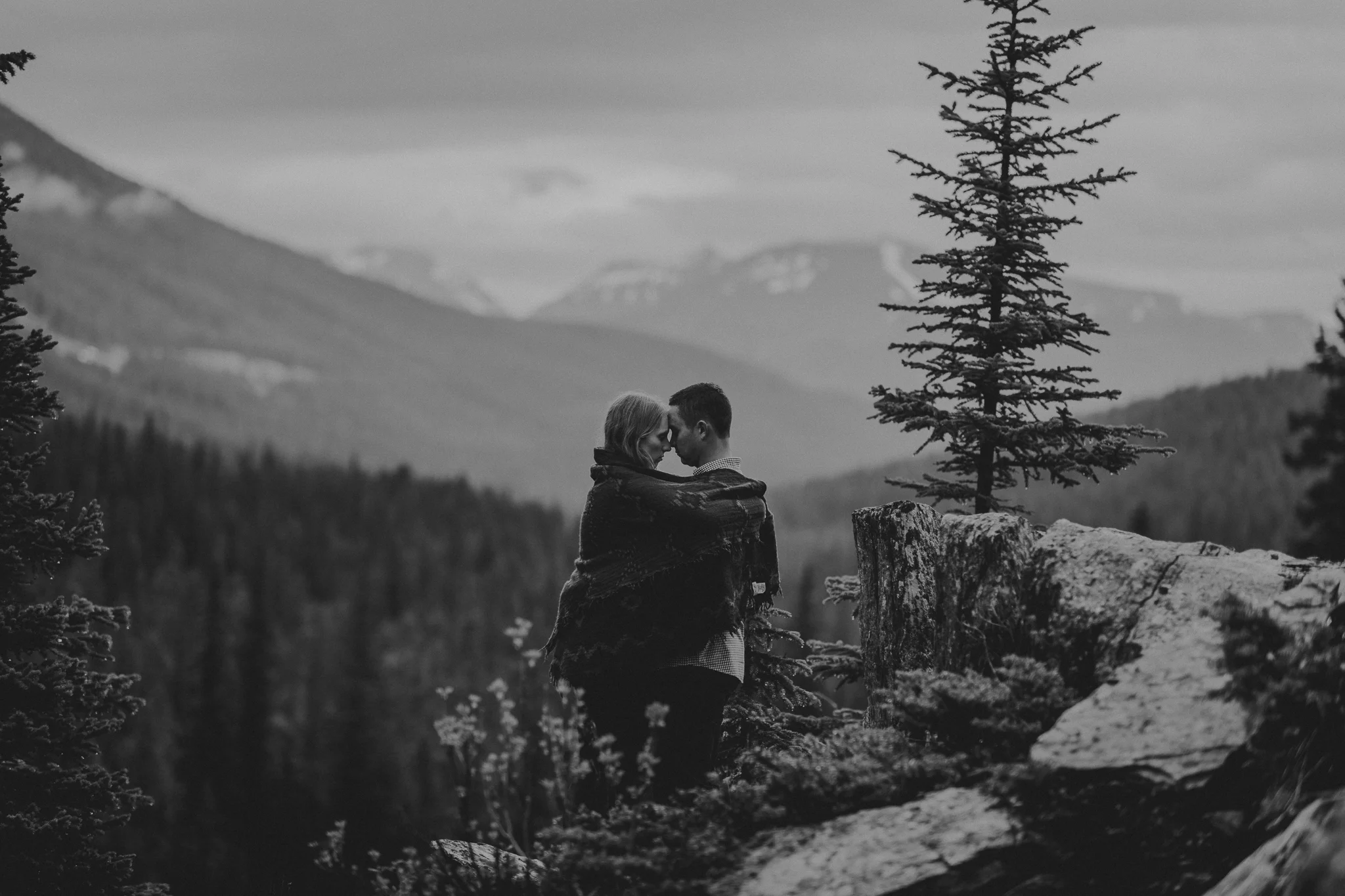Moraine Lake Engagement photos banff and calgary wedding photographer