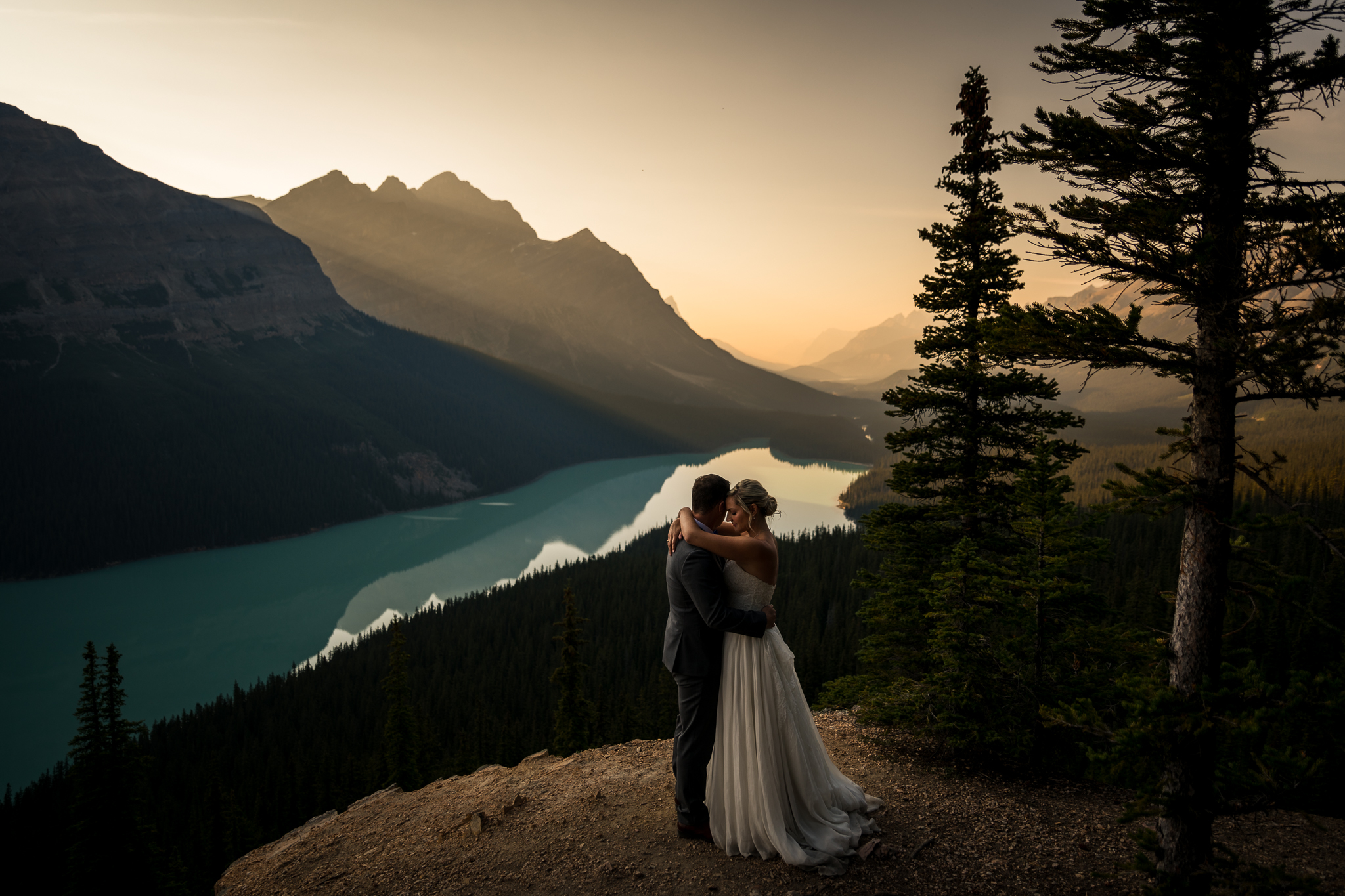 Peyto Lake Adventure Wedding Banff Wedding Photographer Lake Louise Calgary Wedding Photographer intimate elopement