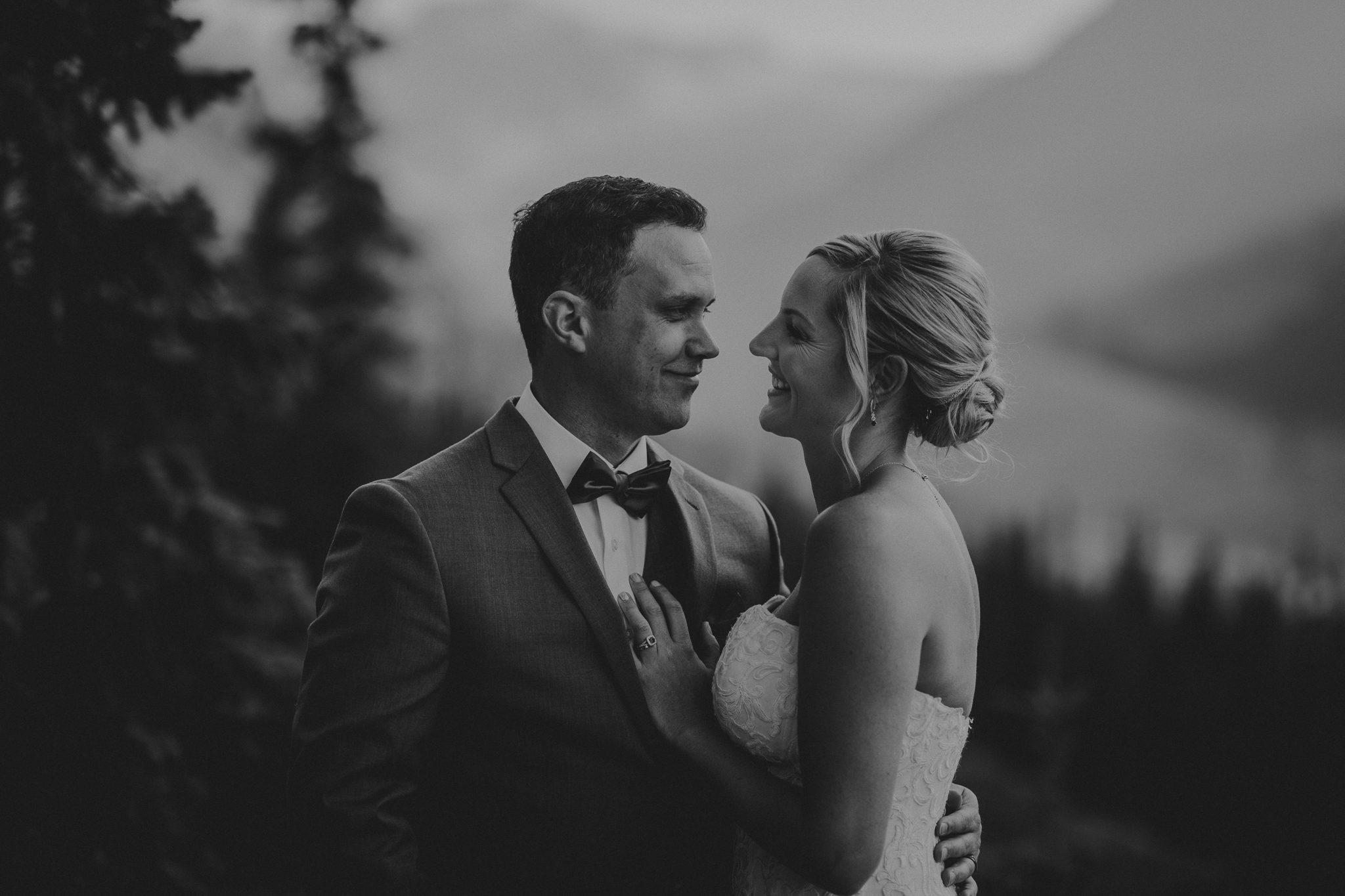 Peyto Lake Adventure Wedding Banff Wedding Photographer Lake Louise Calgary Wedding Photographer intimate elopement