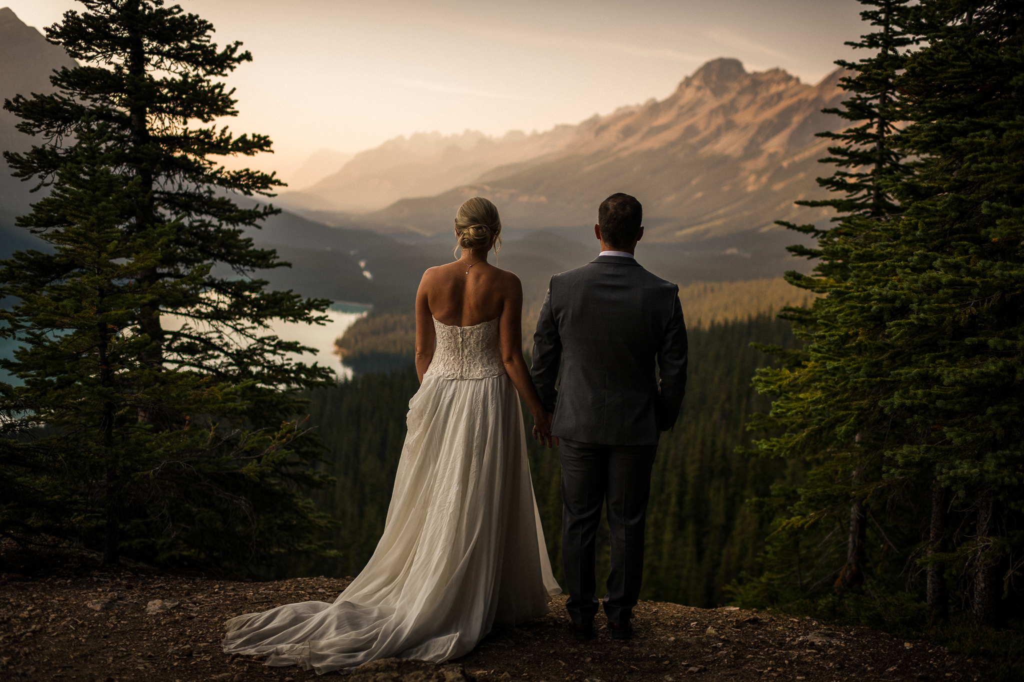 Peyto Lake Adventure Wedding Banff Wedding Photographer Lake Louise Calgary Wedding Photographer intimate elopement