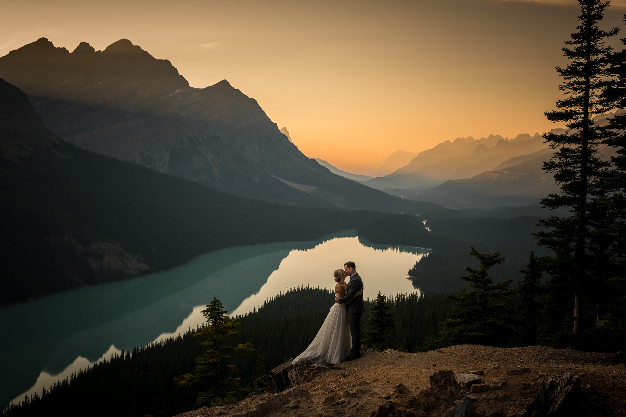 Peyto Lake Adventure Wedding Banff Wedding Photographer Lake Louise Calgary Wedding Photographer intimate elopement