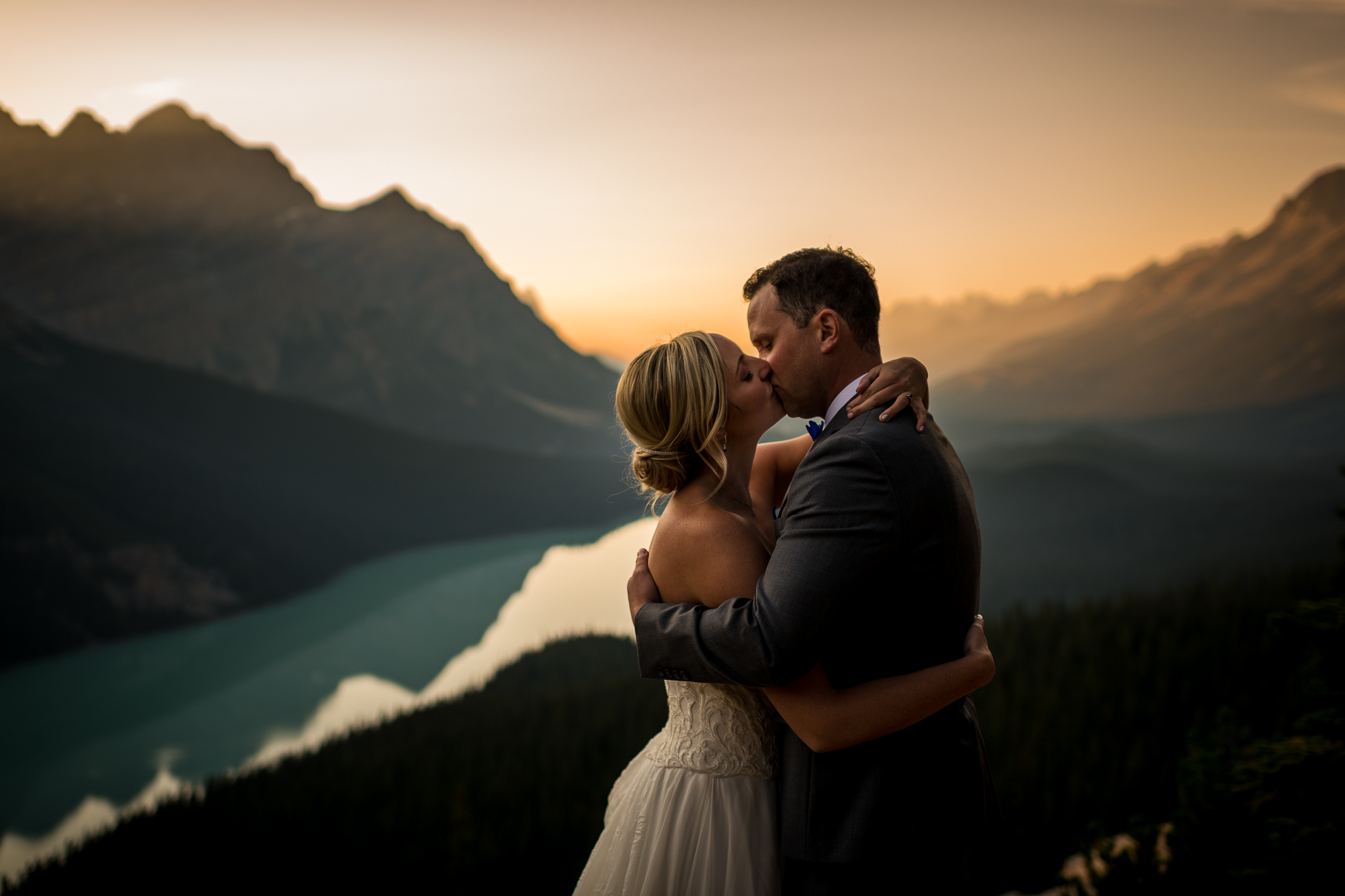 Peyto Lake Adventure Wedding Banff Wedding Photographer Lake Louise Calgary Wedding Photographer intimate elopement