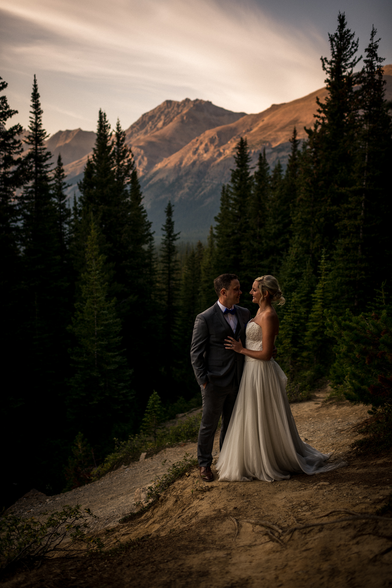 Peyto Lake Adventure Wedding Banff Wedding Photographer Lake Louise Calgary Wedding Photographer intimate elopement