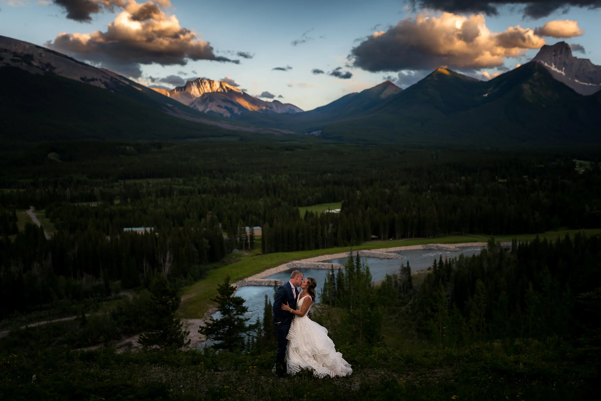 Pomeroy Kananaskis mountain wedding