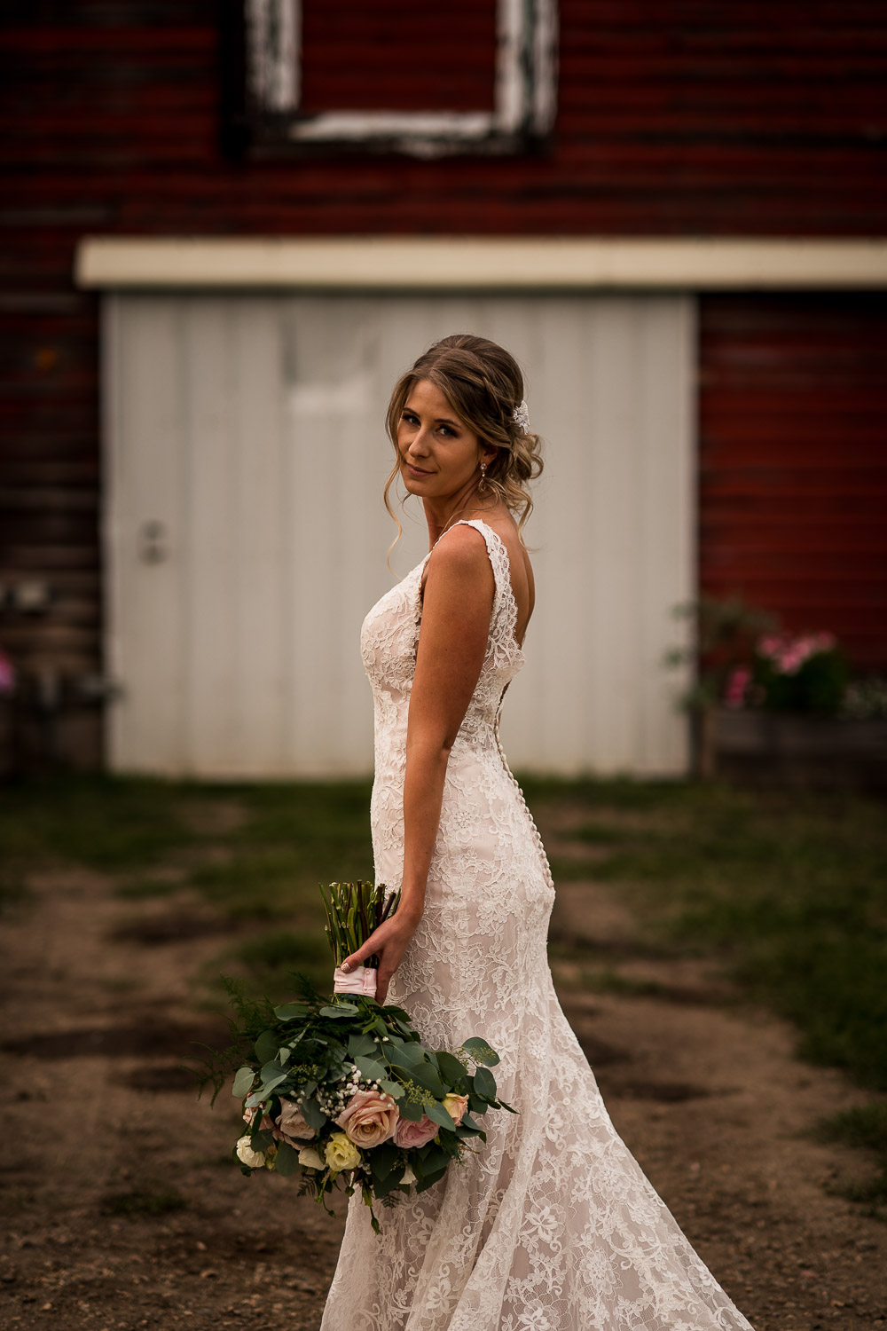 glamours bride versace wedding dress calgary wedding photographer banff wedding photographer