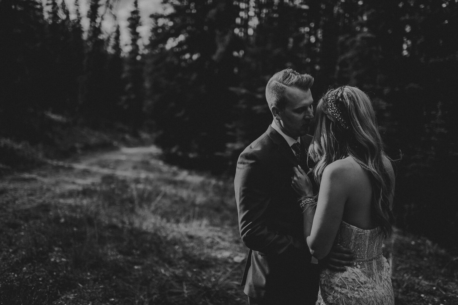 Rimrock Banff Wedding Intimate Portrait