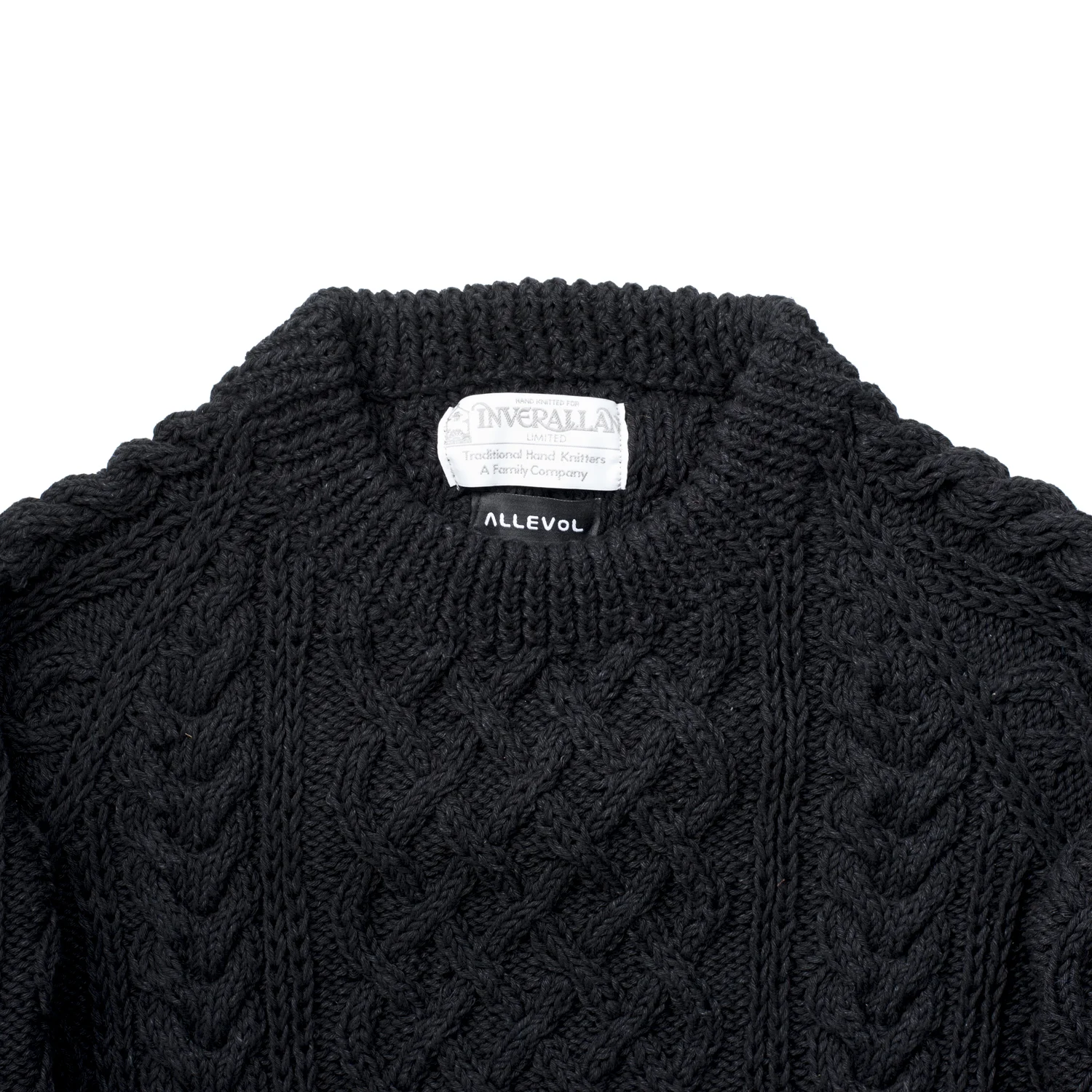 Inverallan Allevol Indigo Black 1A Label close up_ADN8865.jpg