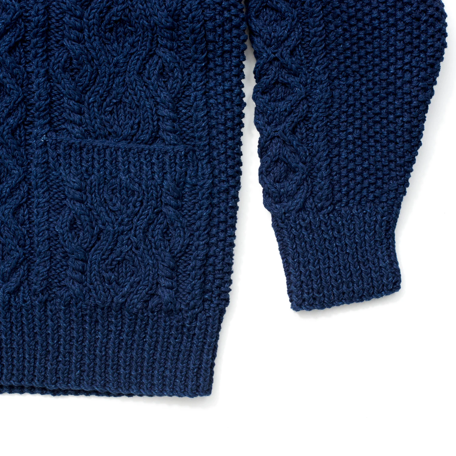 Inverallan x Allevol Indigo 3A sleeve close up_ADN9186.jpg