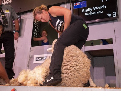 Welch wins historic Golden Shears women's event