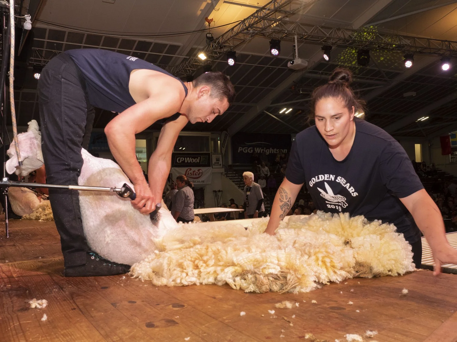 Open Wool Handling