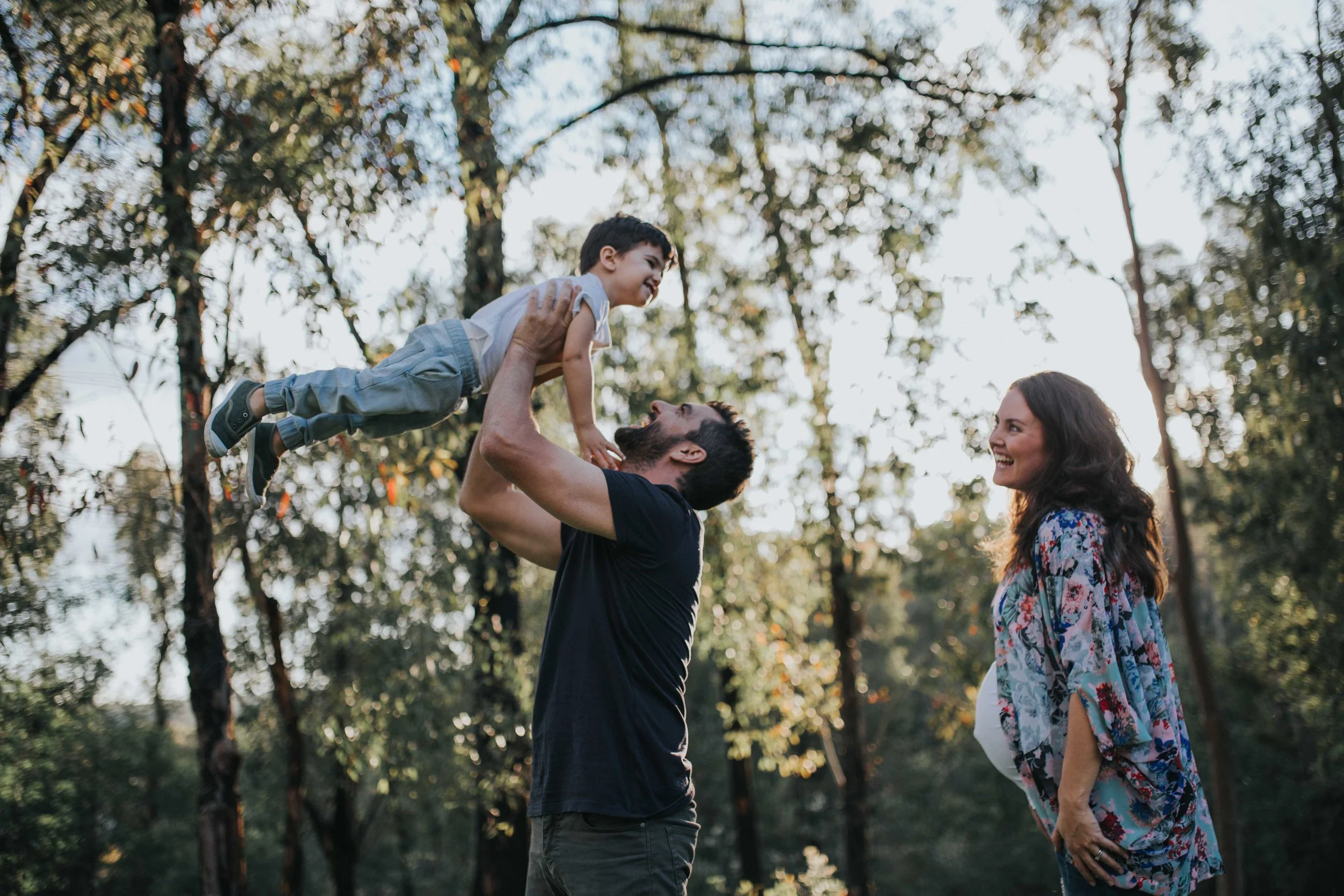 Wollongong Family Photographer // Backyard Family Session //Blue mountains family photographer
