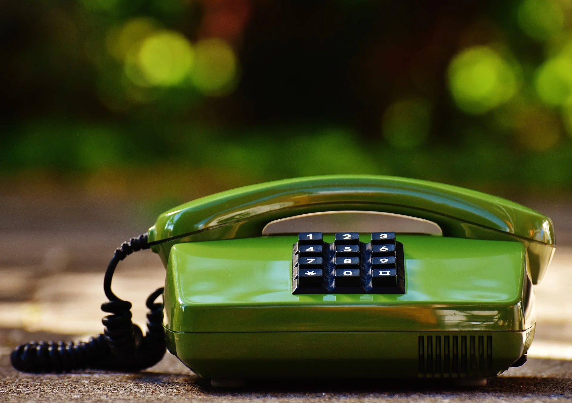 phone-1662190_1920.jpg