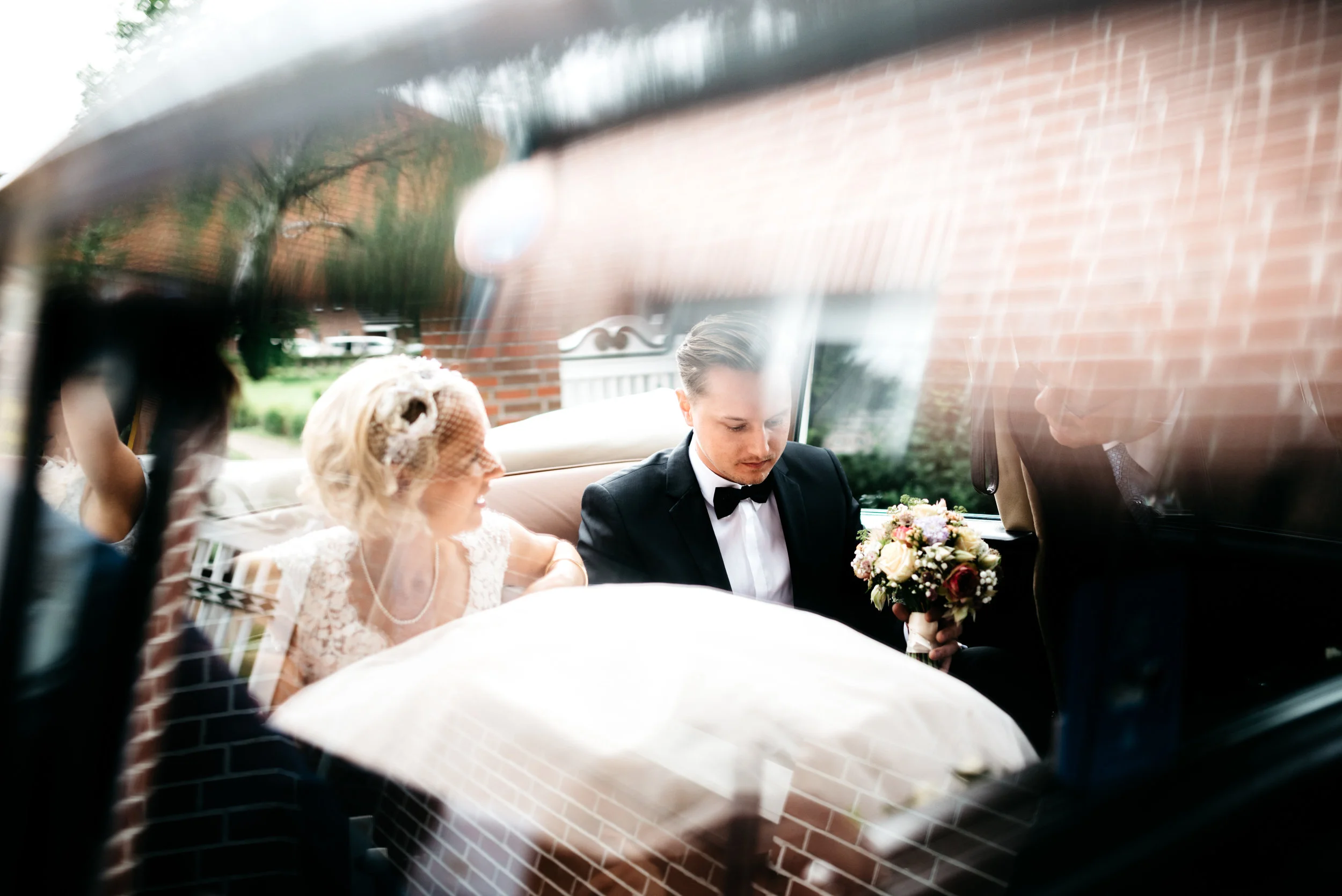 Zollenspieker Fährhaus summer wedding Hamburg