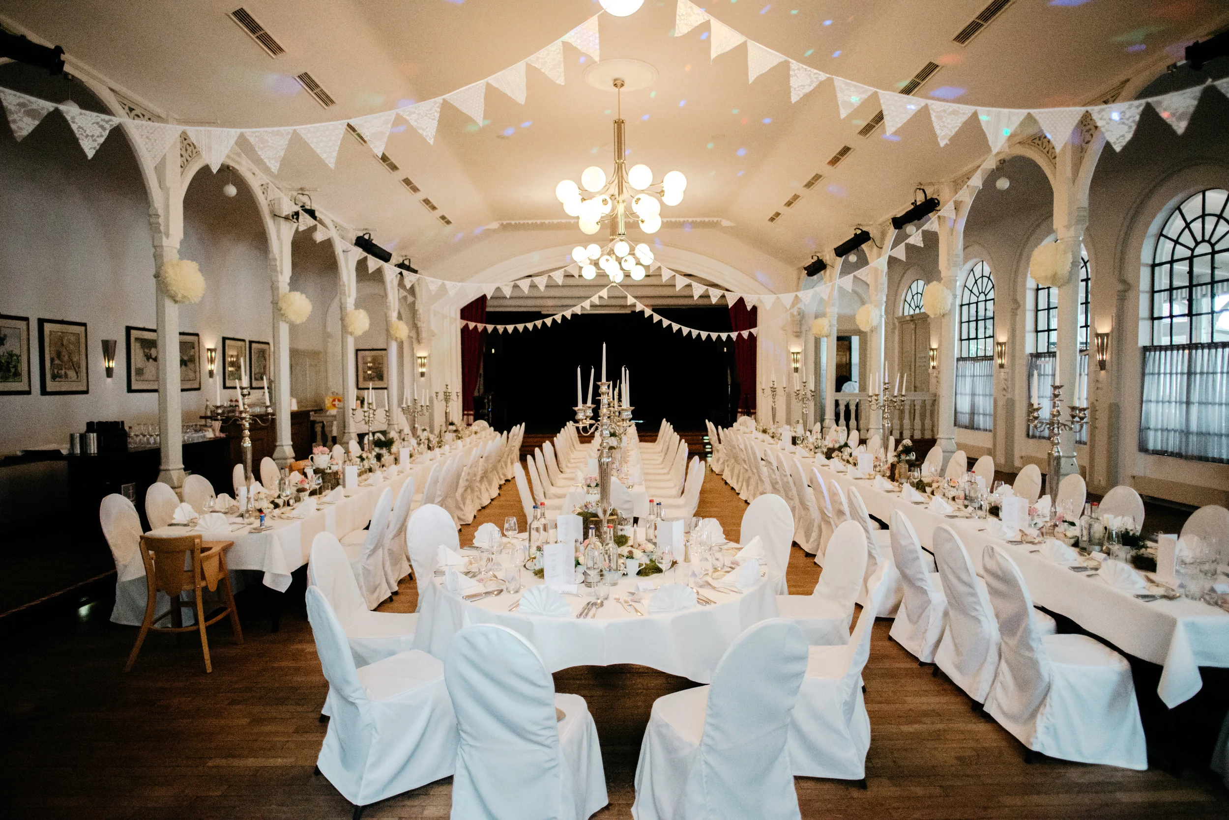Zollenspieker Fährhaus summer wedding Hamburg